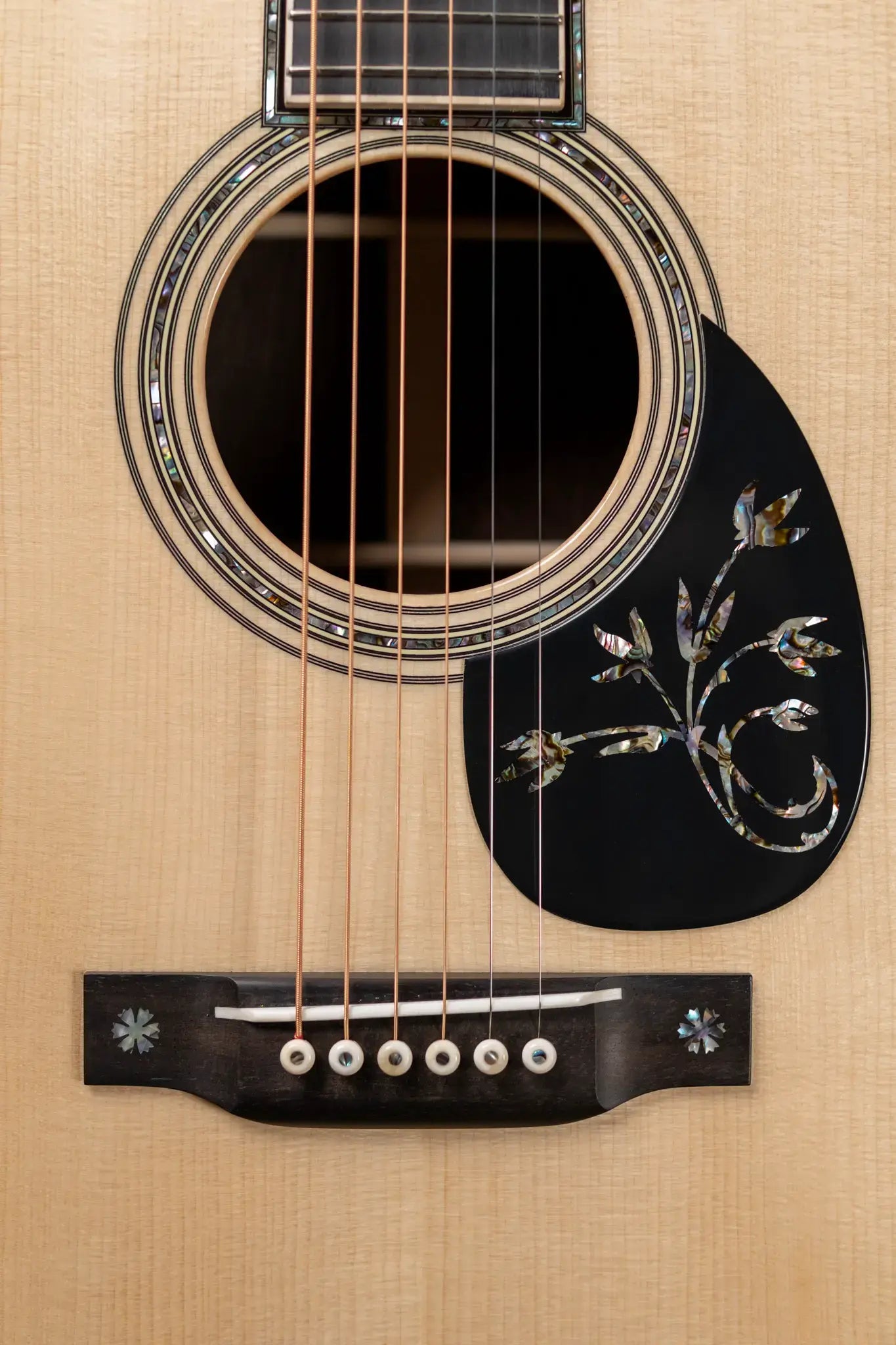 Martin 000-14F Acoustic - Wild Grain East Indian Rosewood with Hardshell Case