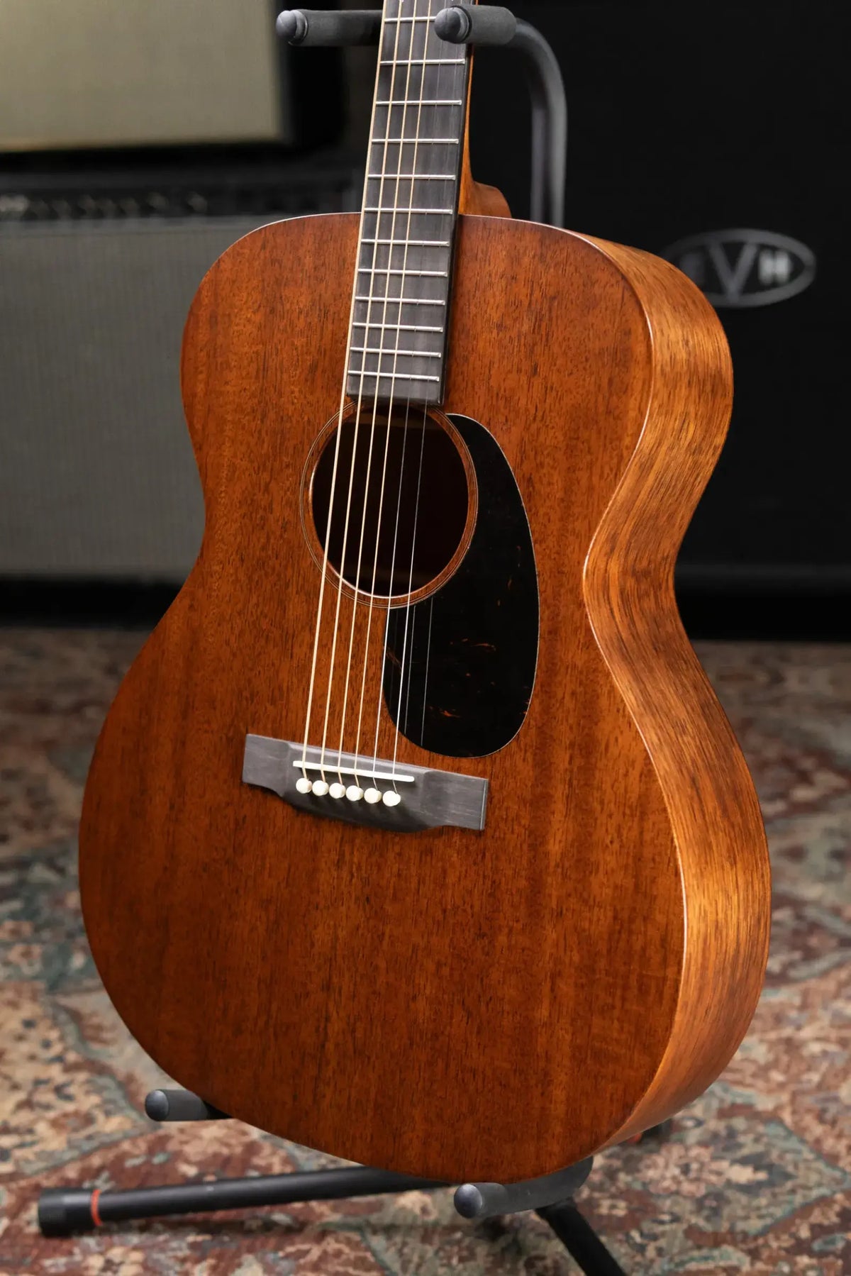 Martin 000-17 Standard Series Acoustic Guitar - Dark Mahogany with Hardshell Case