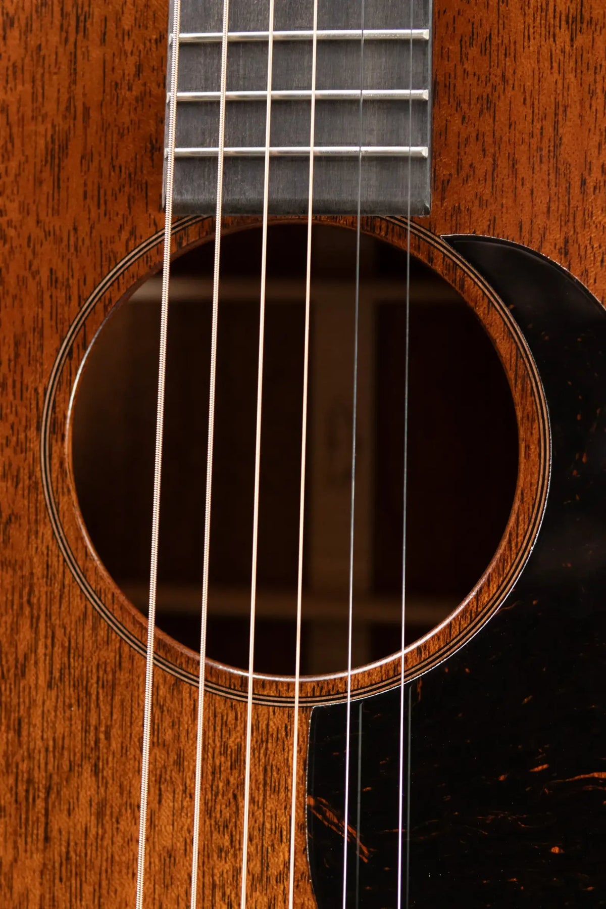 Martin 000-17 Standard Series Acoustic Guitar - Dark Mahogany with Hardshell Case