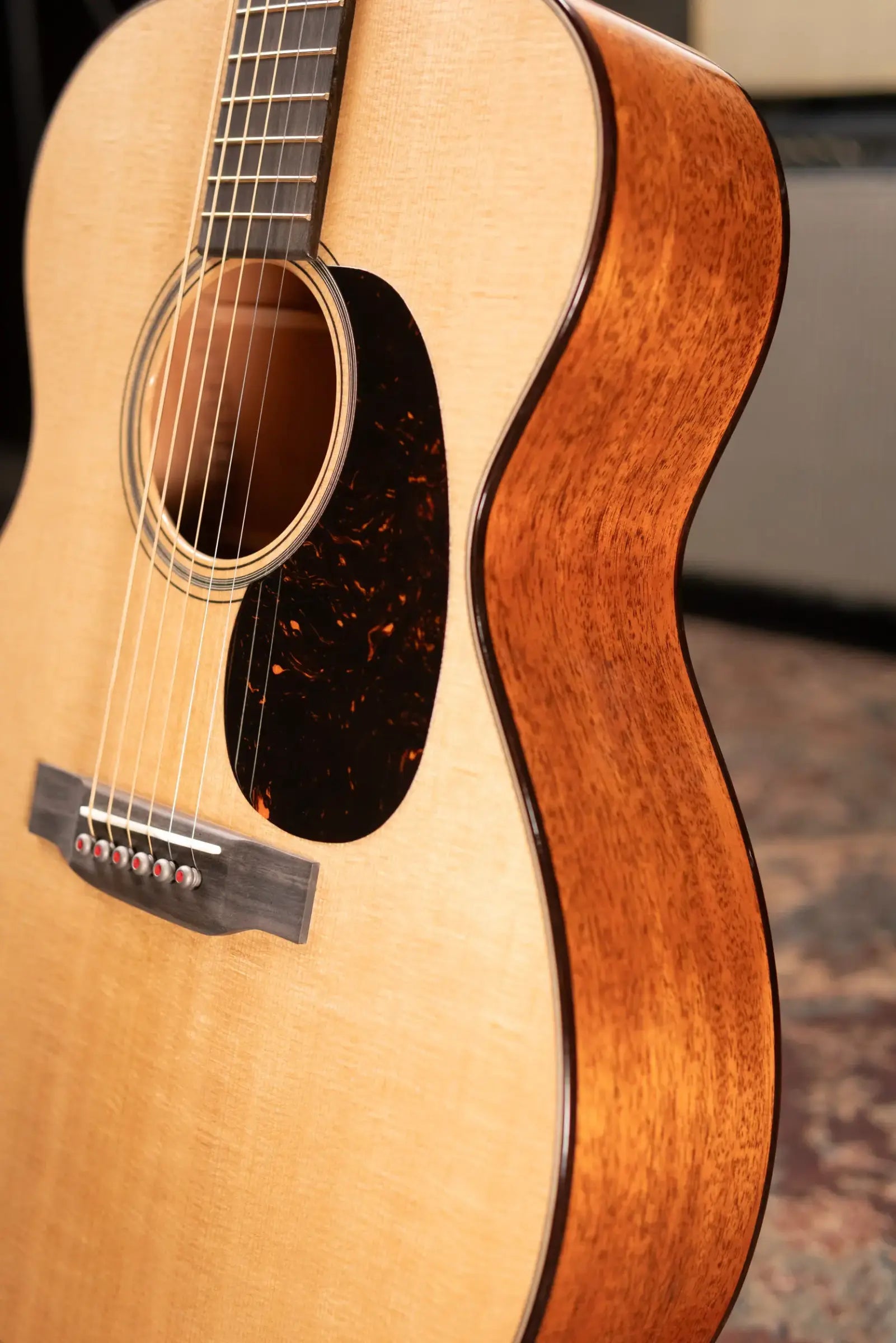 Martin 000-18 Modern Deluxe Acoustic Guitar with Hardshell Case