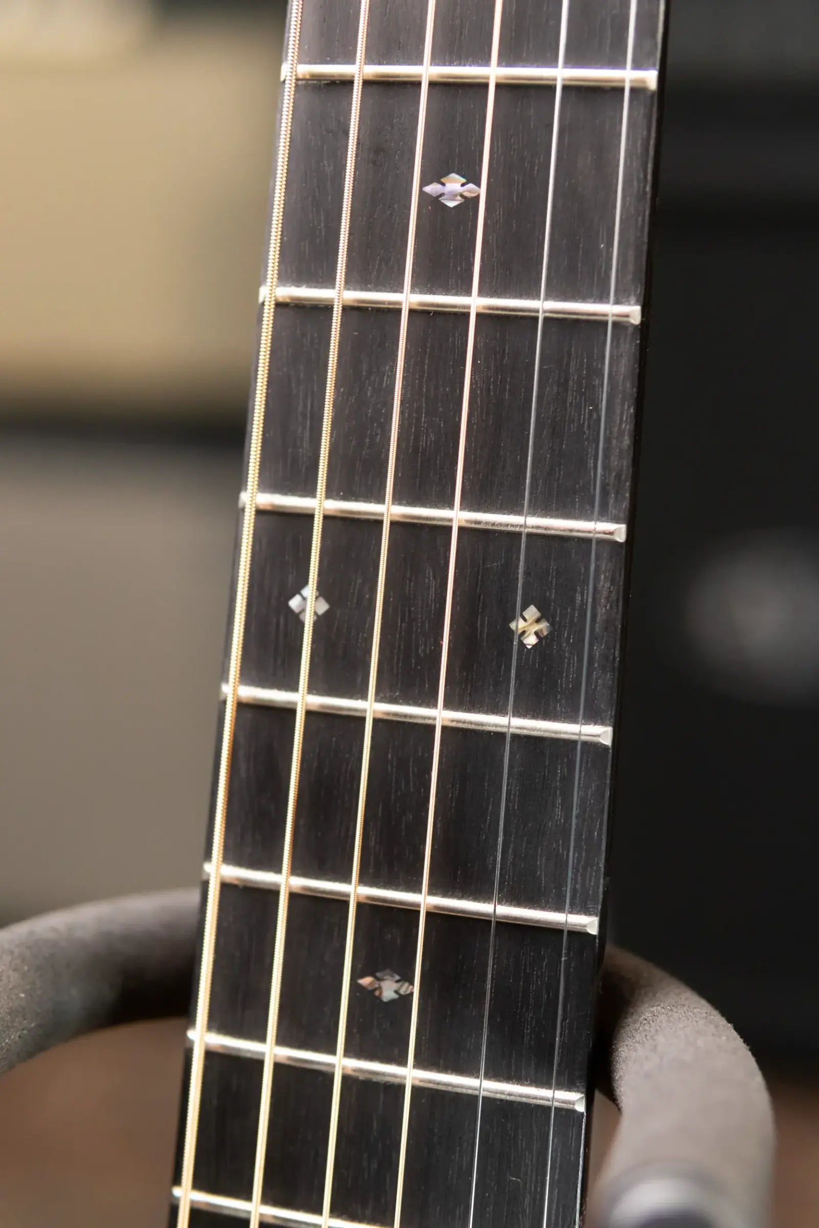 Martin 000-28EC Eric Clapton Signature Acoustic/Electric Guitar - Natural with Hardshell Case