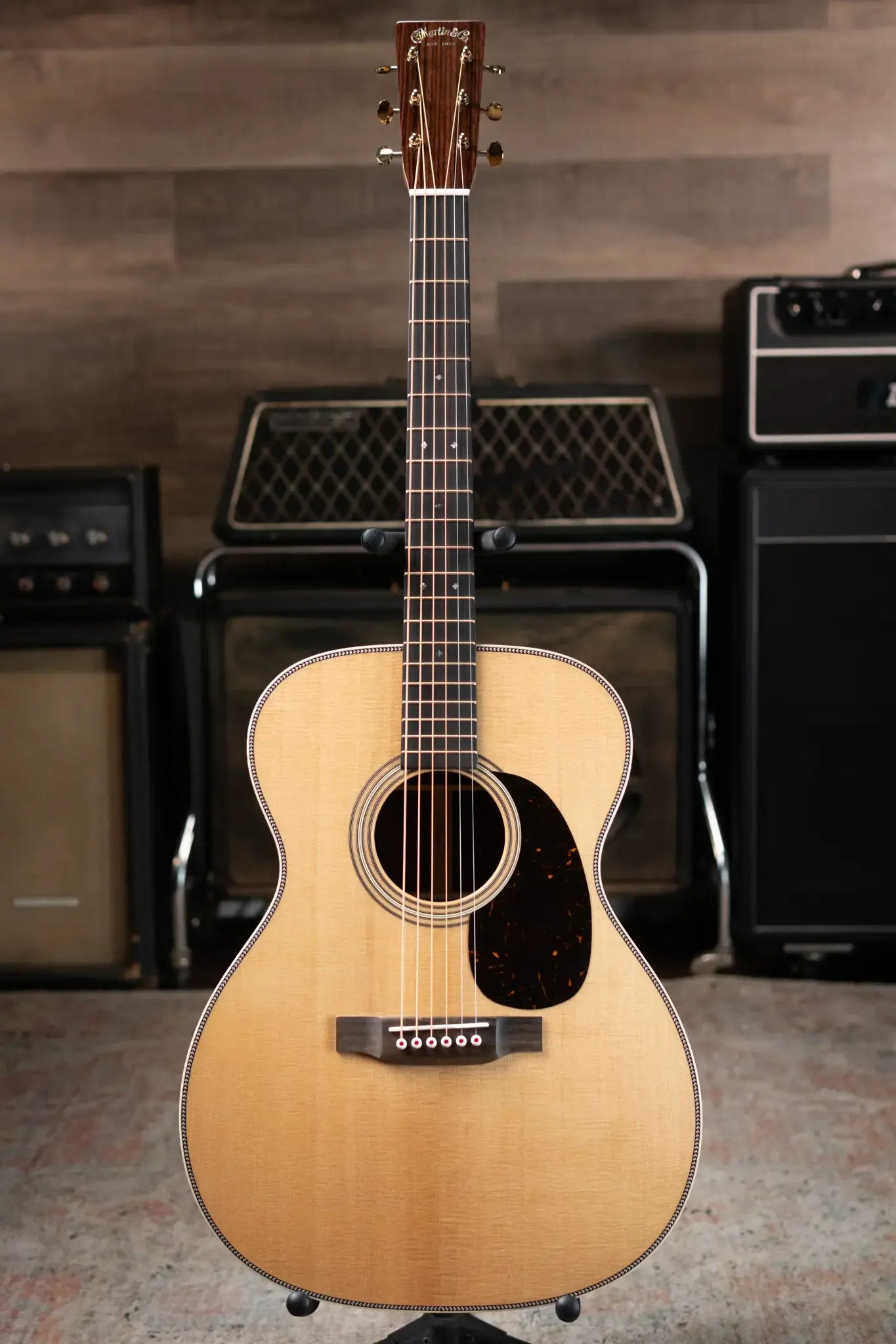 Martin 000-28 Modern Deluxe Acoustic with Hardshell Case