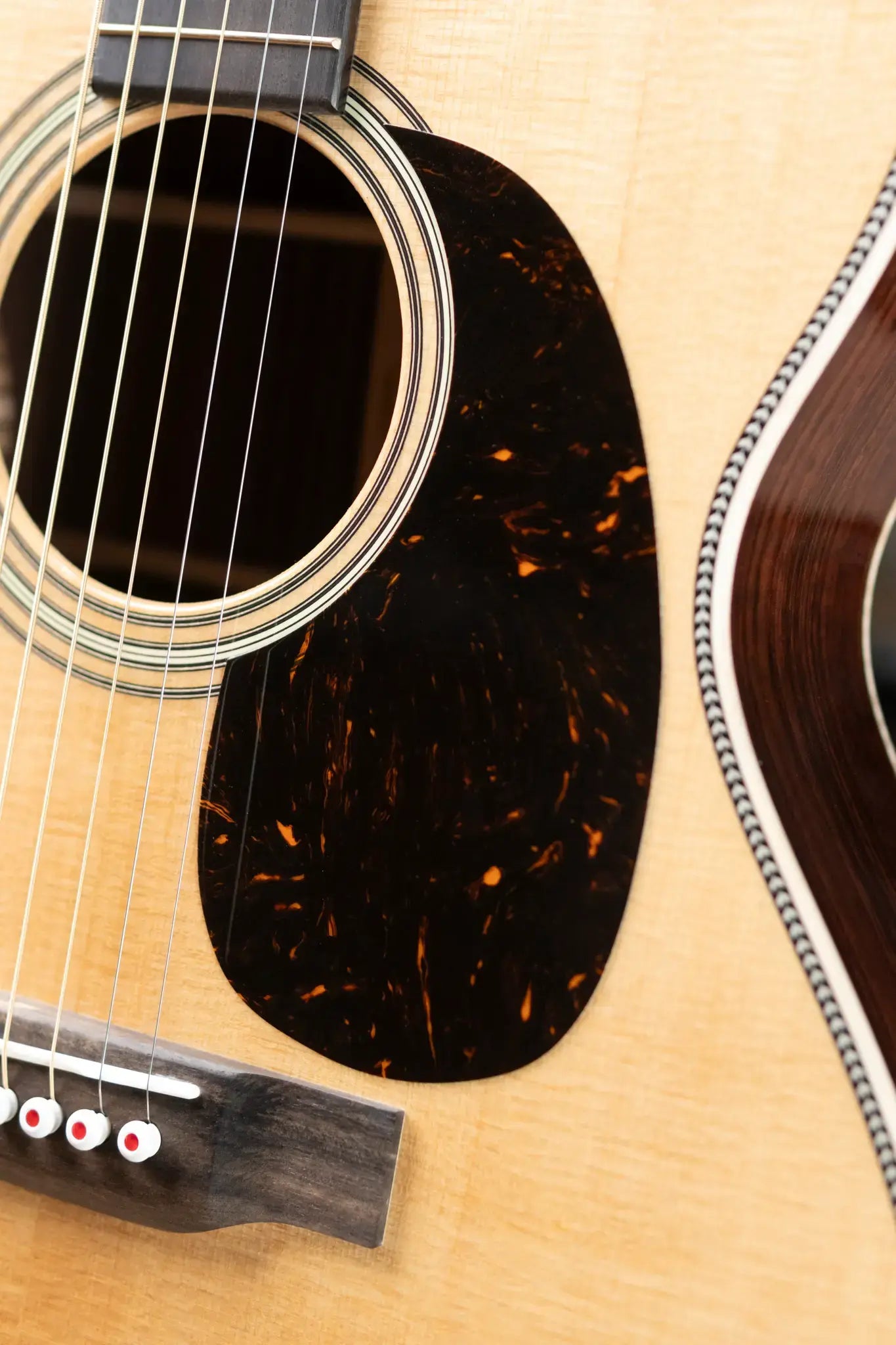 Martin 000-28 Modern Deluxe Acoustic with Hardshell Case