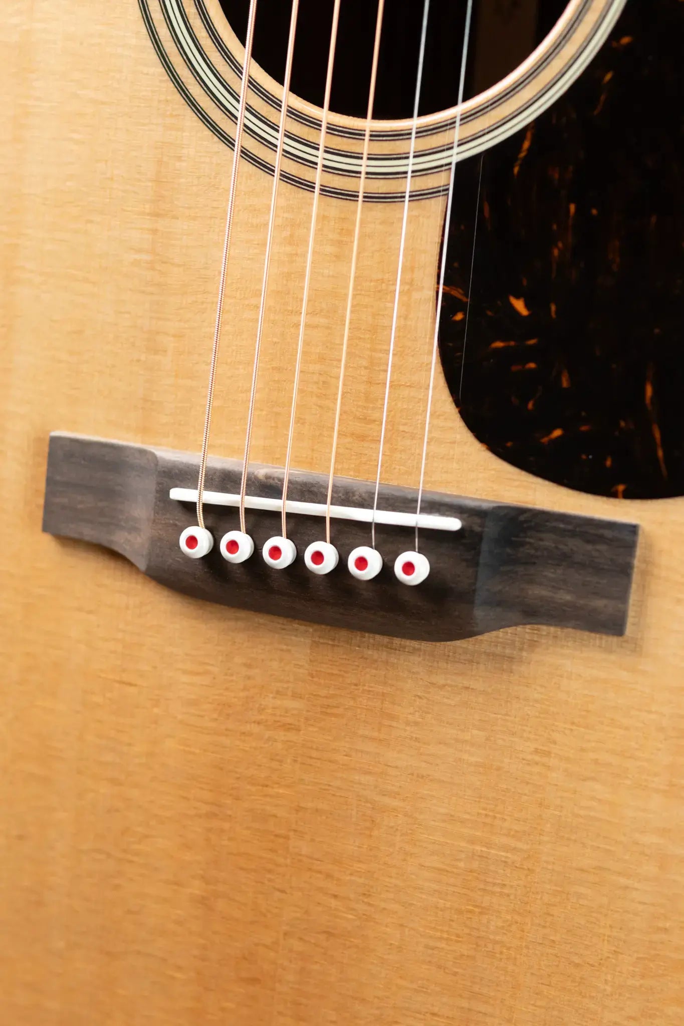 Martin 000-28 Modern Deluxe Acoustic with Hardshell Case