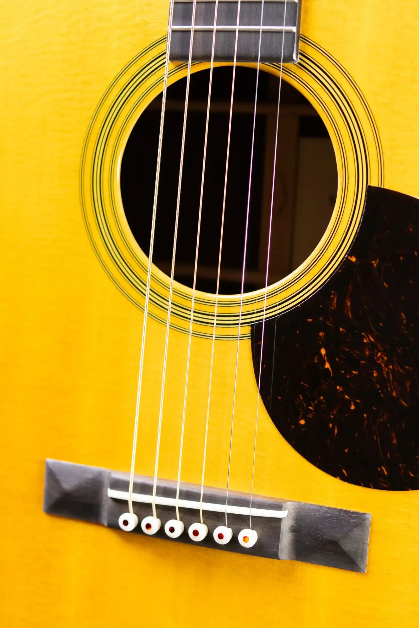 Martin 000-28 Shawn Mendes Signature Acoustic Guitar with Hardshell Case