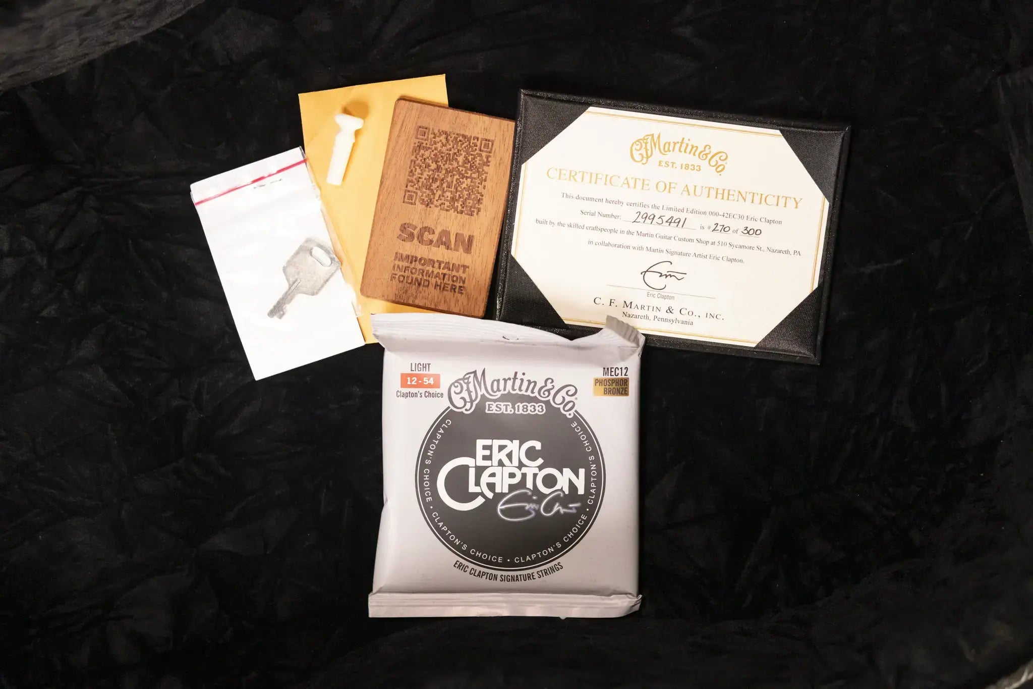 Martin 000-42EC 30th Anniversary Eric Clapton Signature Acoustic Guitar with Hardshell Case