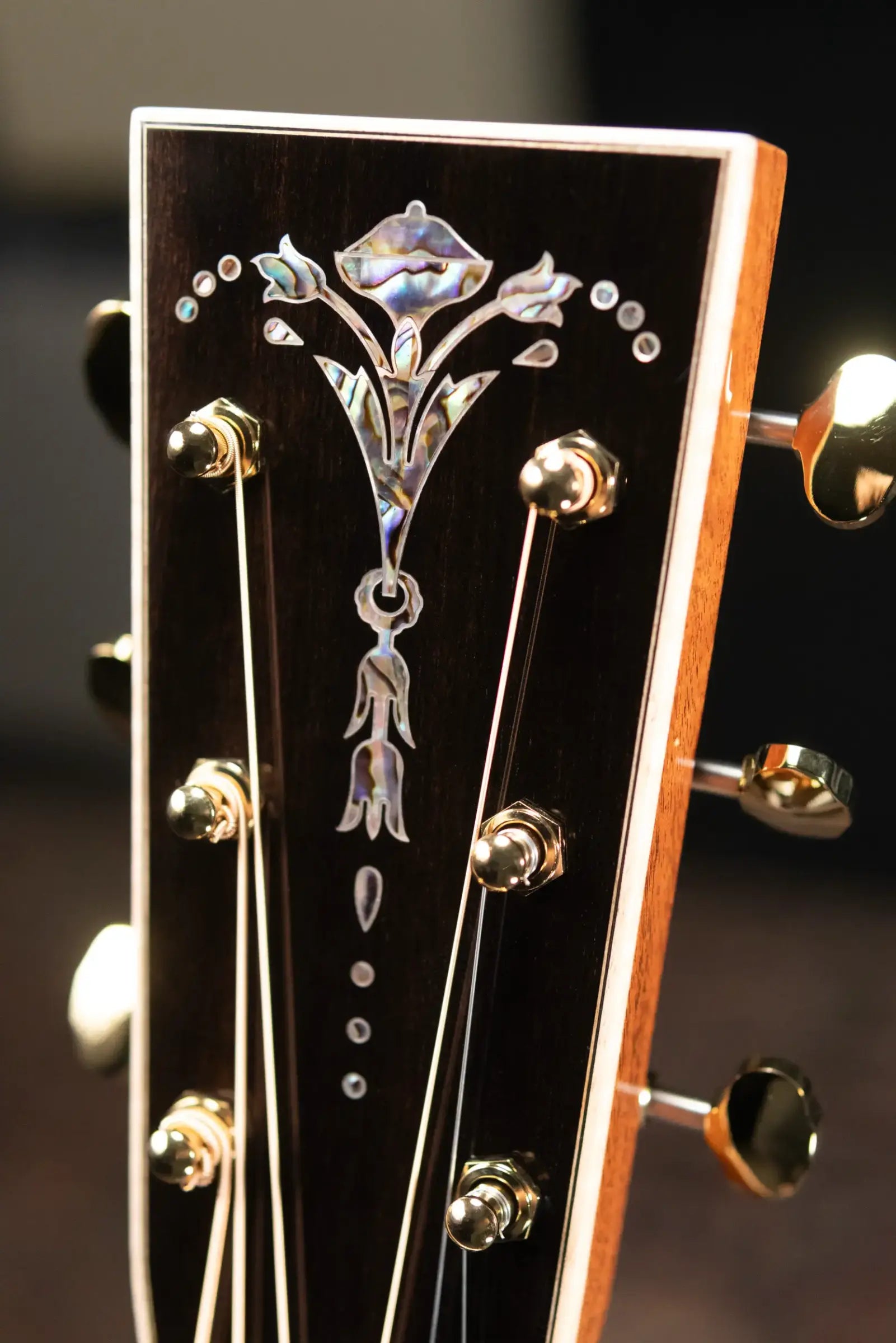 Martin 000-42 Modern Deluxe Acoustic Guitar - Natural with Hardshell Case