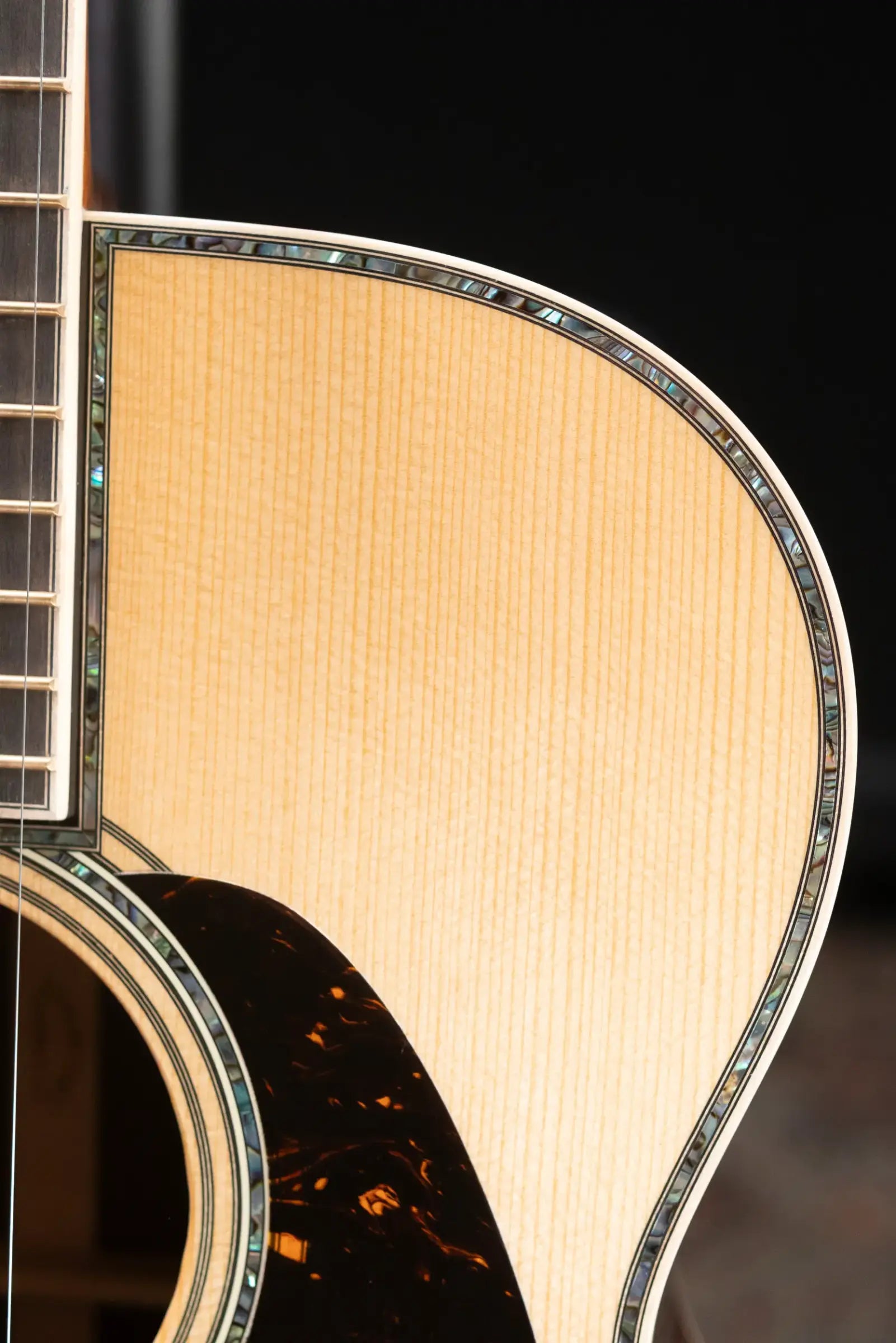 Martin 000-42 Modern Deluxe Acoustic Guitar - Natural with Hardshell Case