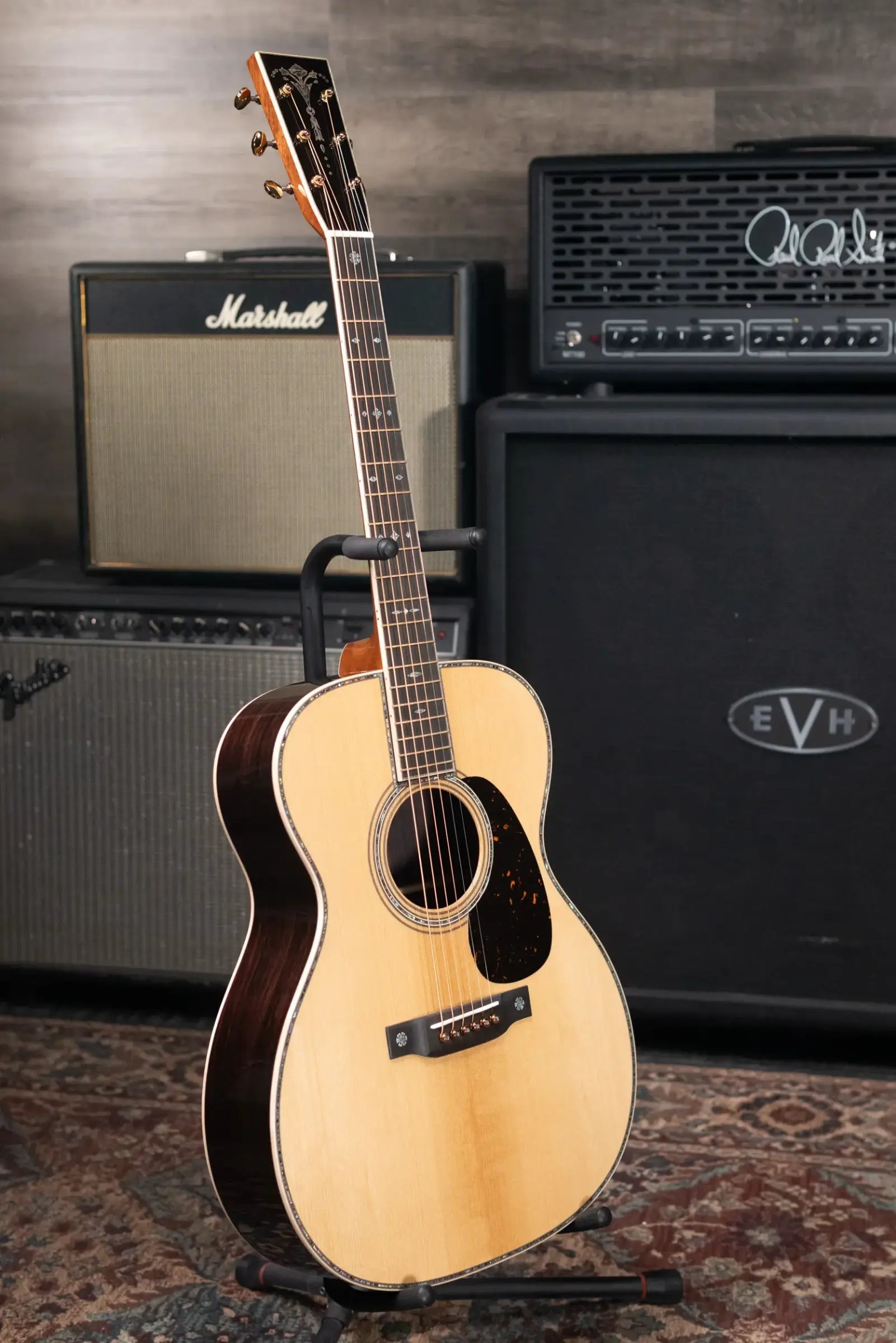 Martin 000-42 Modern Deluxe Acoustic Guitar - Natural with Hardshell Case