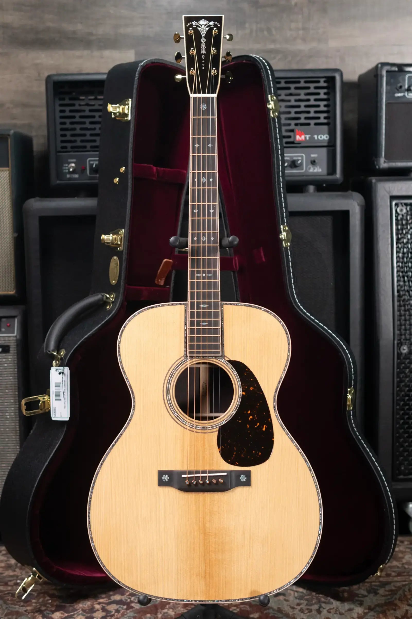 Martin 000-42 Modern Deluxe Acoustic Guitar - Natural with Hardshell Case