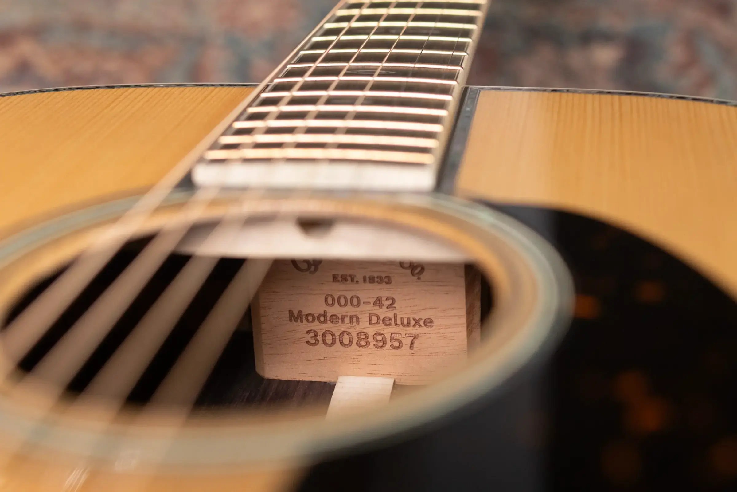 Martin 000-42 Modern Deluxe Acoustic Guitar - Natural with Hardshell Case