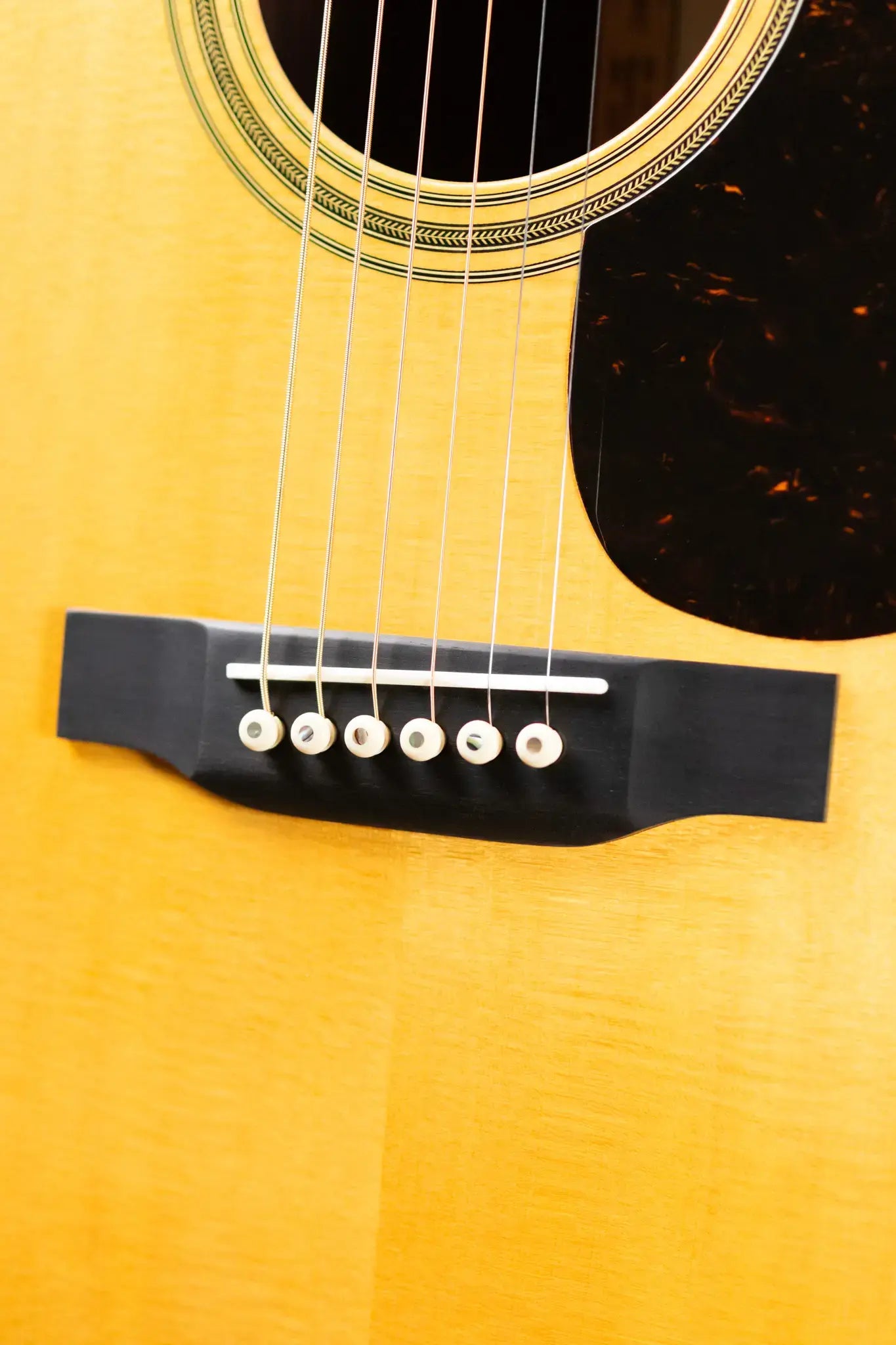 Martin 000-EC 30th Anniversary Eric Clapton Signature Acoustic Guitar with Hardshell Case