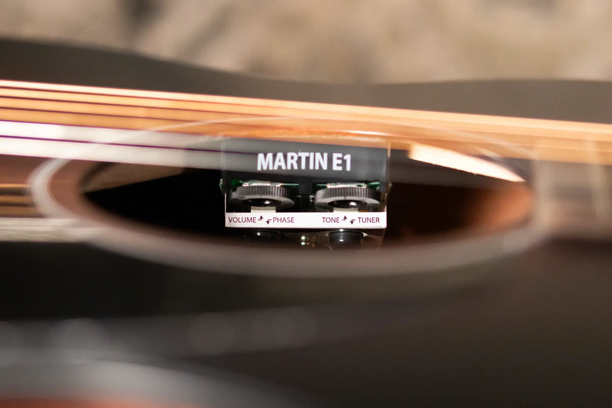 Martin 000 Jr E Jeff Tweedy Acoustic/Electric Guitar with Gig Bag