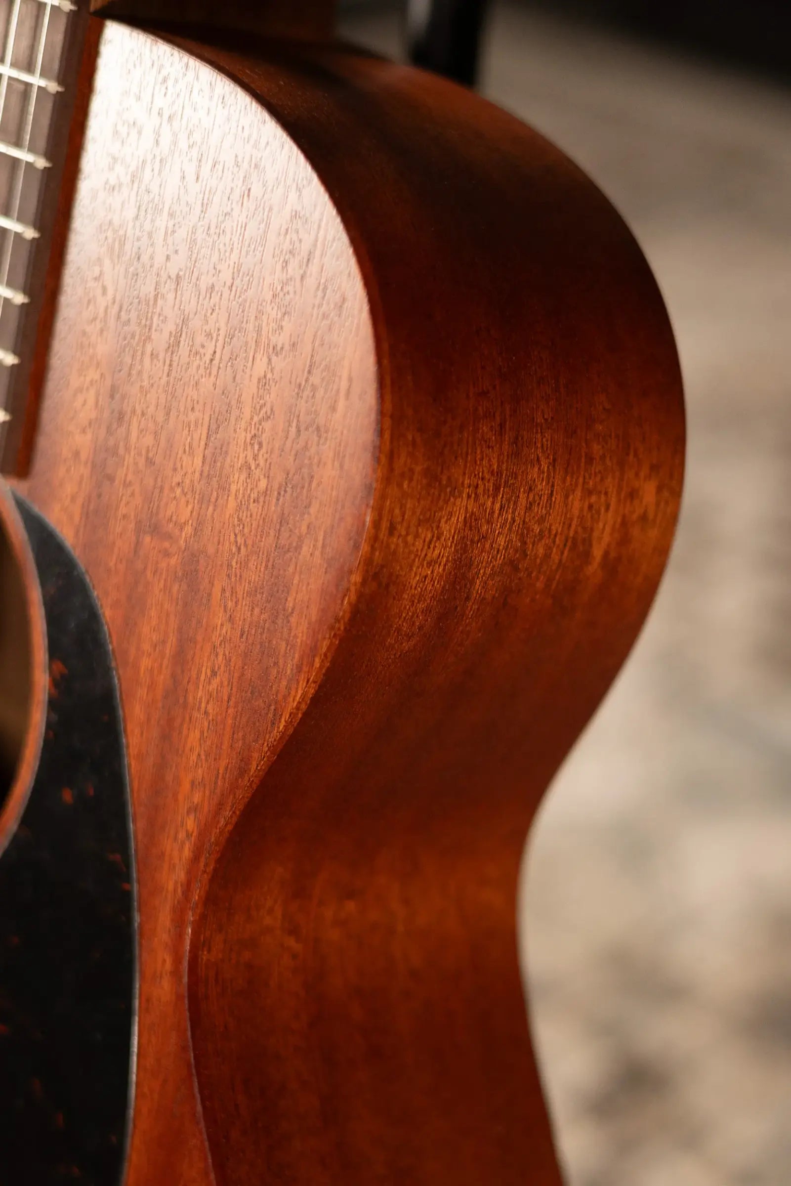 Martin 000 Jr E Sapele Acoustic/Electric Guitar with Gig Bag