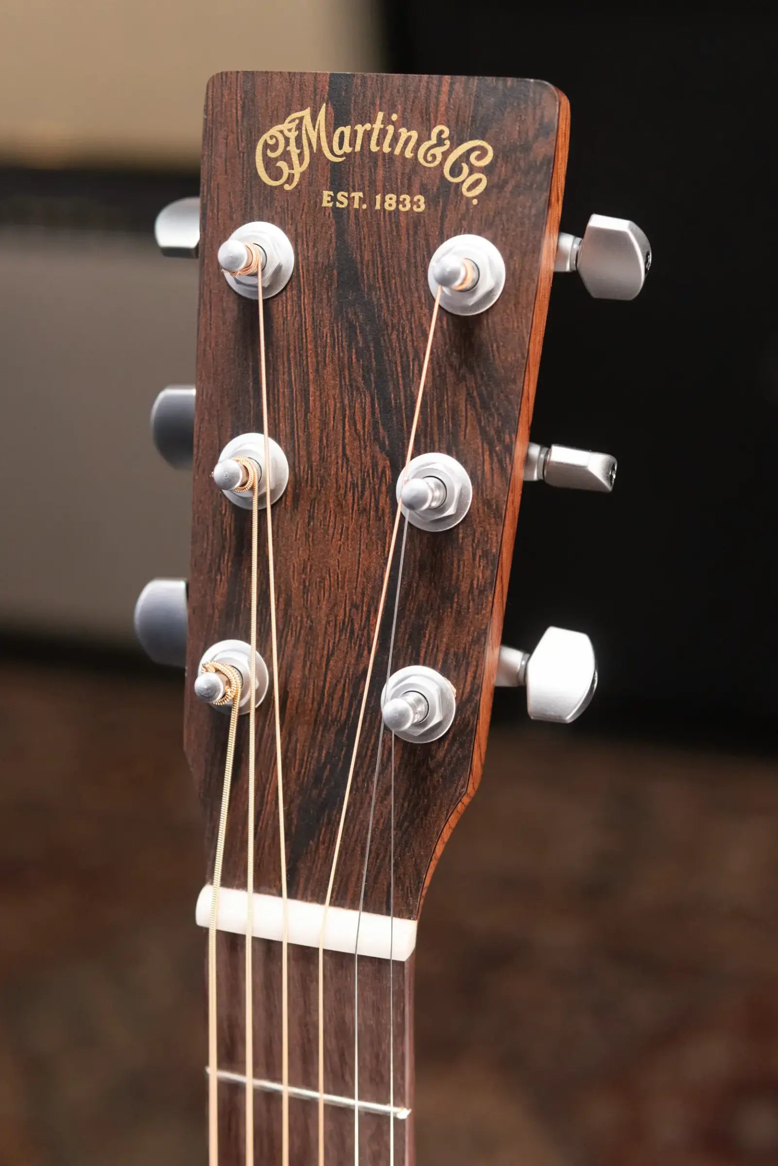 Martin 000-X2E Acoustic/Electric Guitar - Brazilian Rosewood with Gig Bag