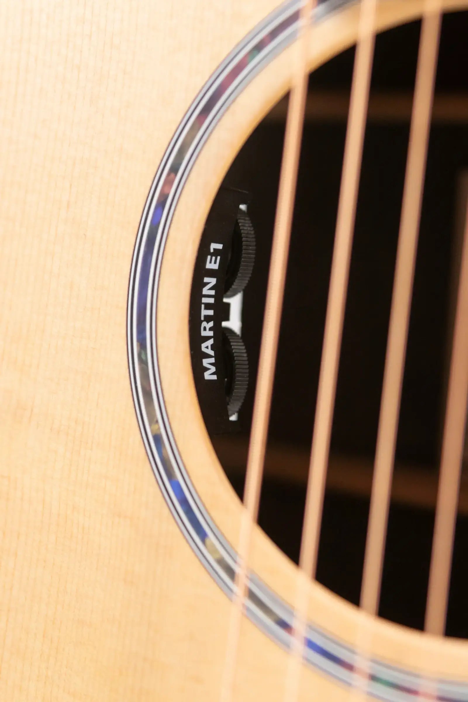 Martin 000-X2E Acoustic/Electric Guitar - Brazilian Rosewood with Gig Bag