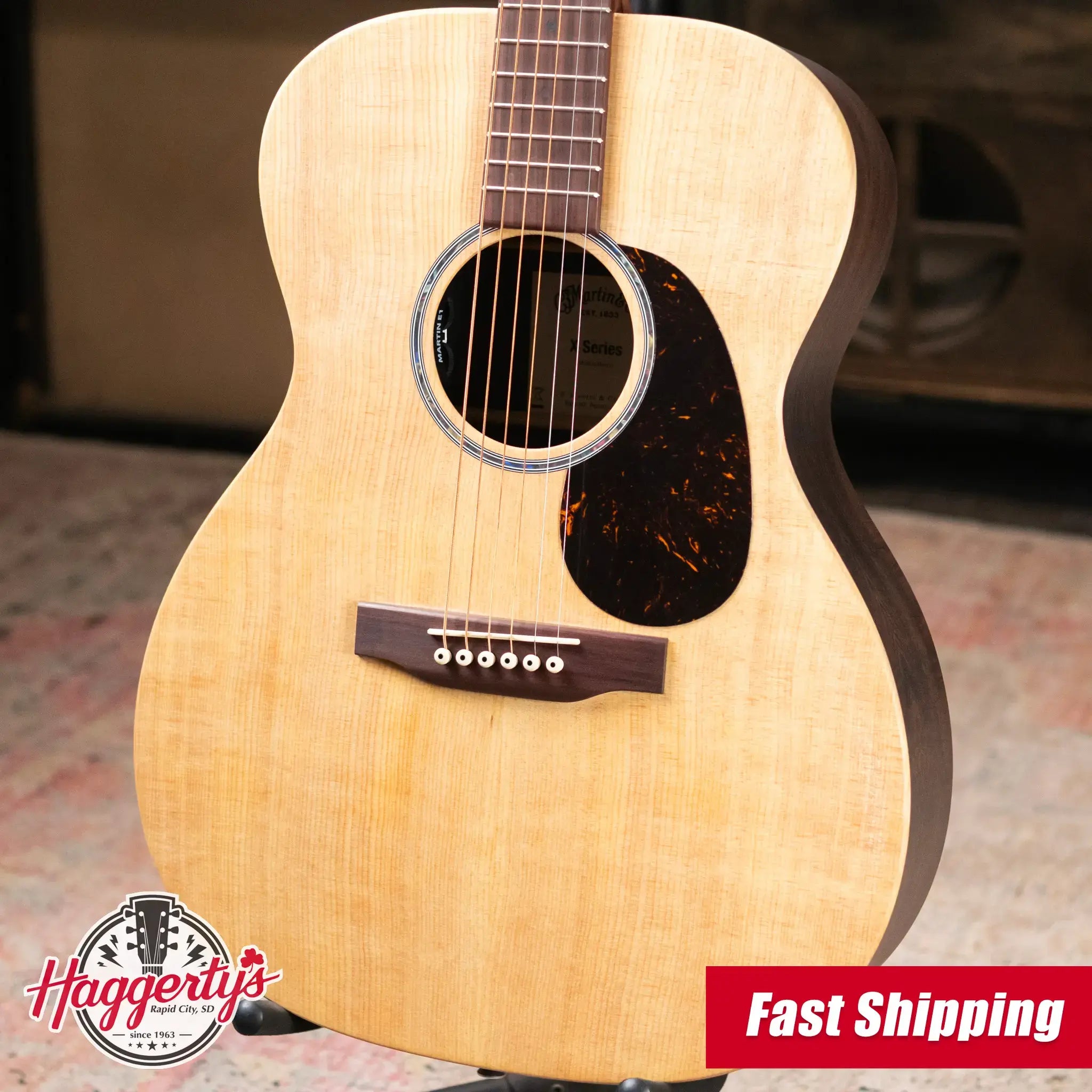Martin 000-X2E Brazilian Acoustic/Electric Guitar with Gig Bag
