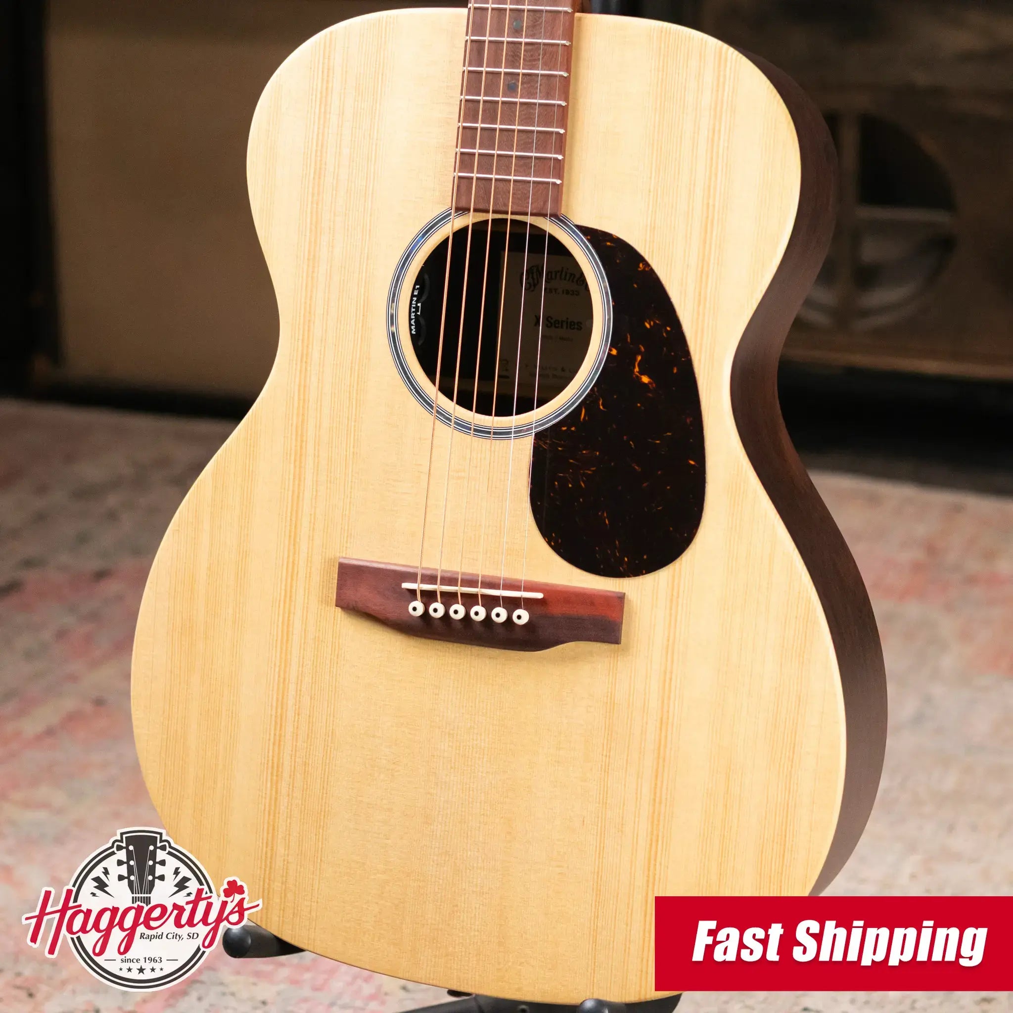 Martin 000-X2E Brazilian Acoustic/Electric Guitar with Gig Bag