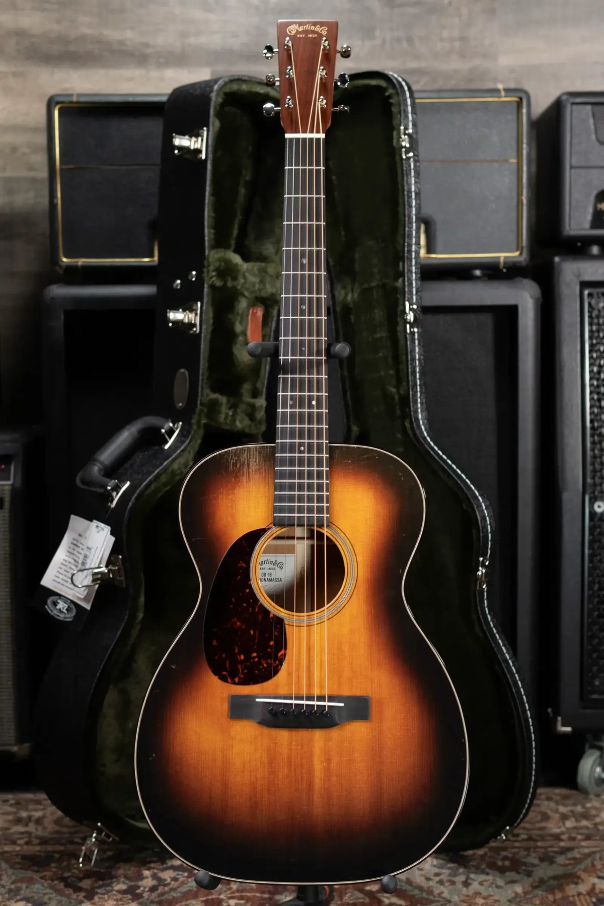 Martin 00-18 Joe Bonamassa Signature Left-Handed Acoustic Guitar - 1937 Sunburst with Hardshell Case