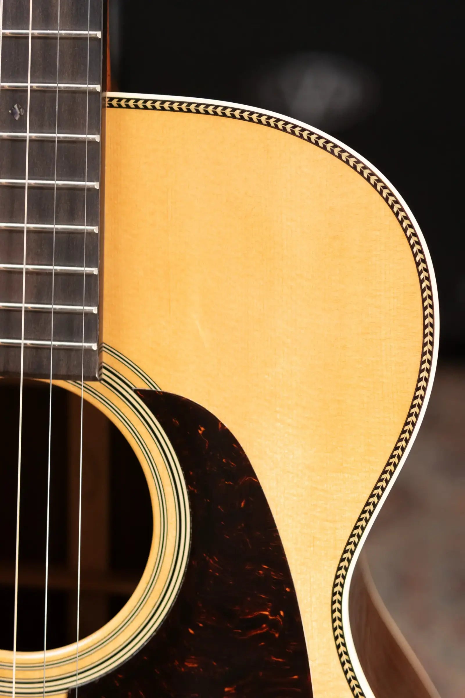 Martin 00-28 Acoustic/Electric Guitar with Hardshell Case - Used