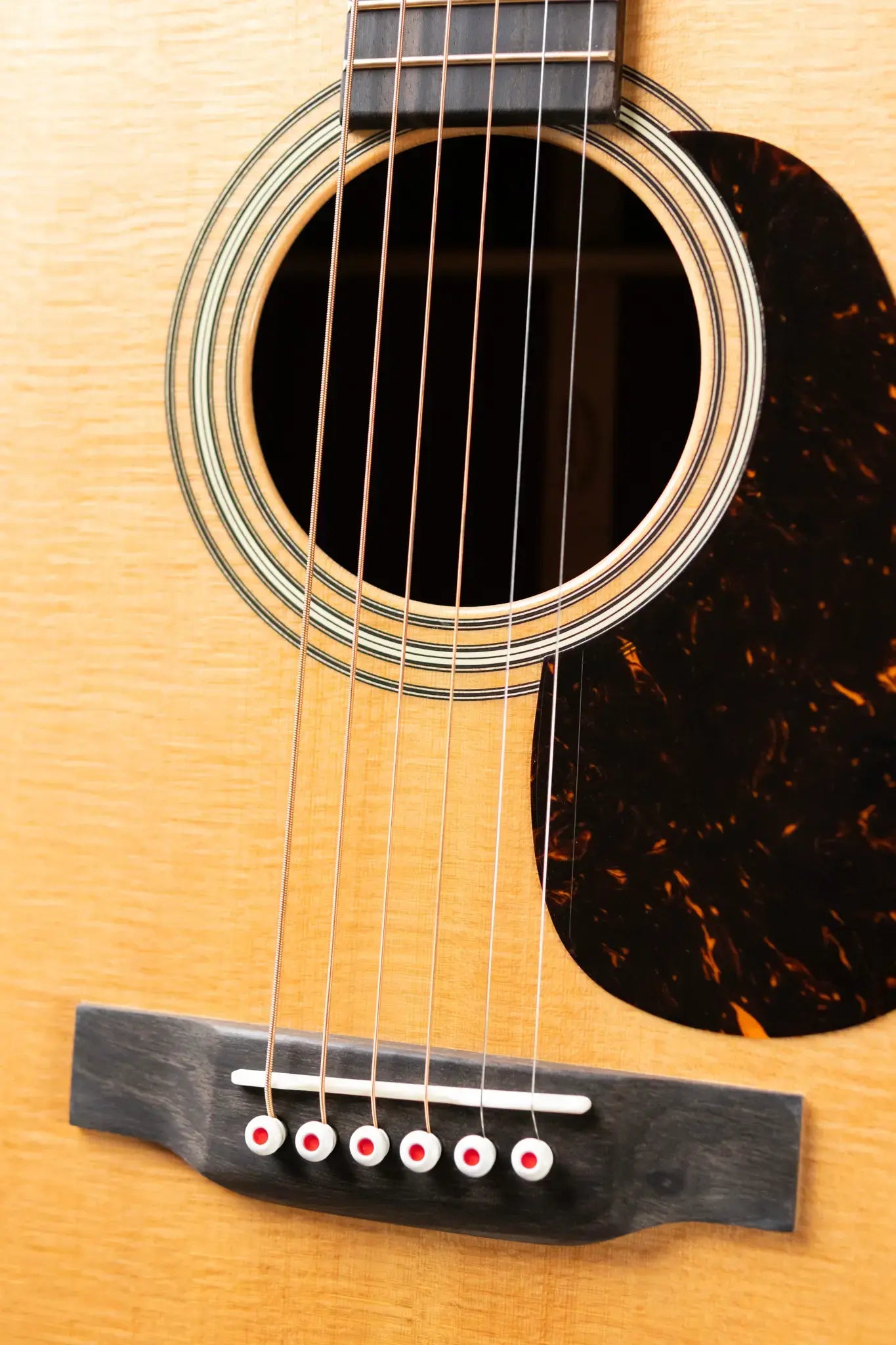 Martin 00-28 Modern Deluxe Acoustic Guitar with Hardshell Case