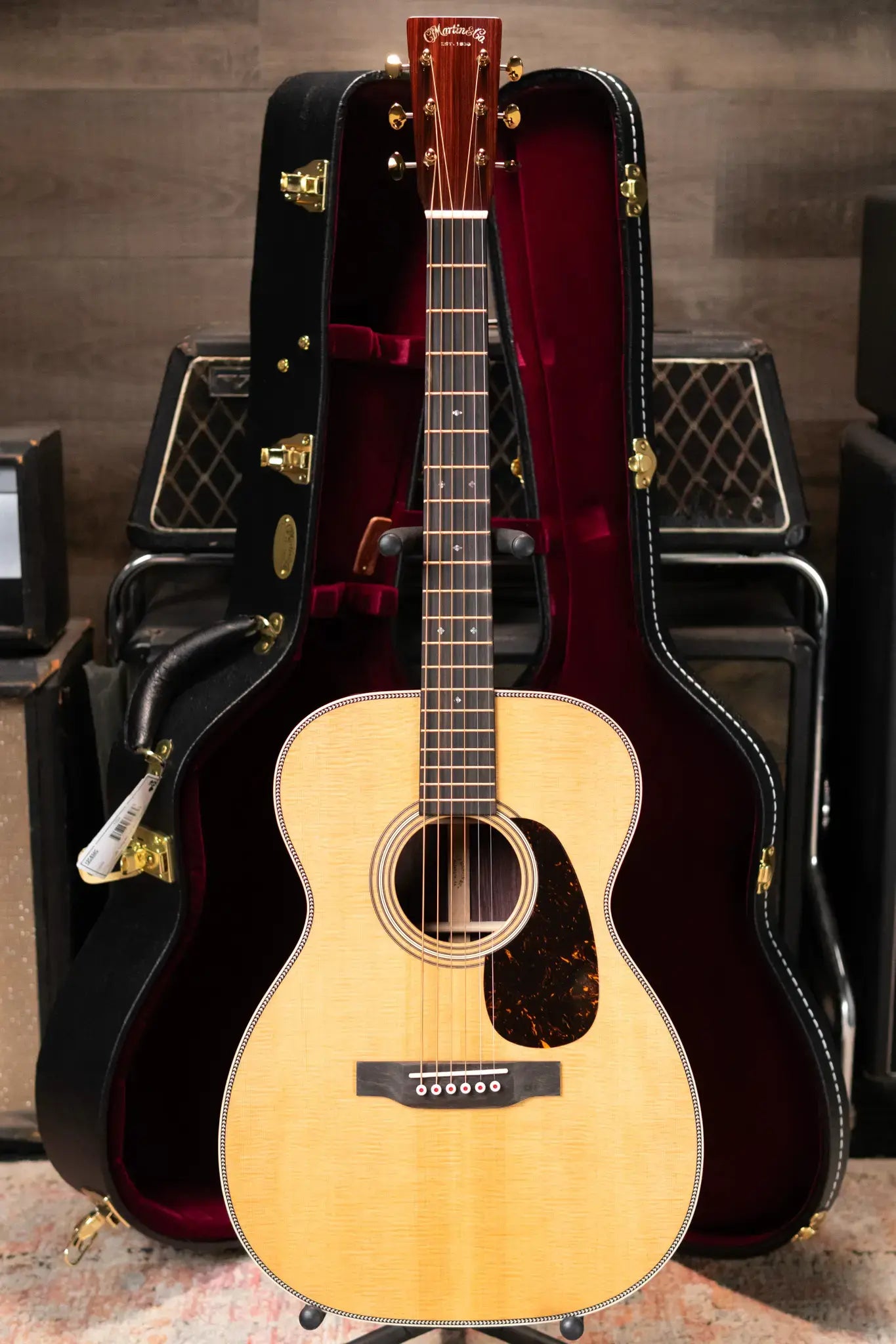 Martin 00-28 Modern Deluxe Acoustic Guitar with Hardshell Case