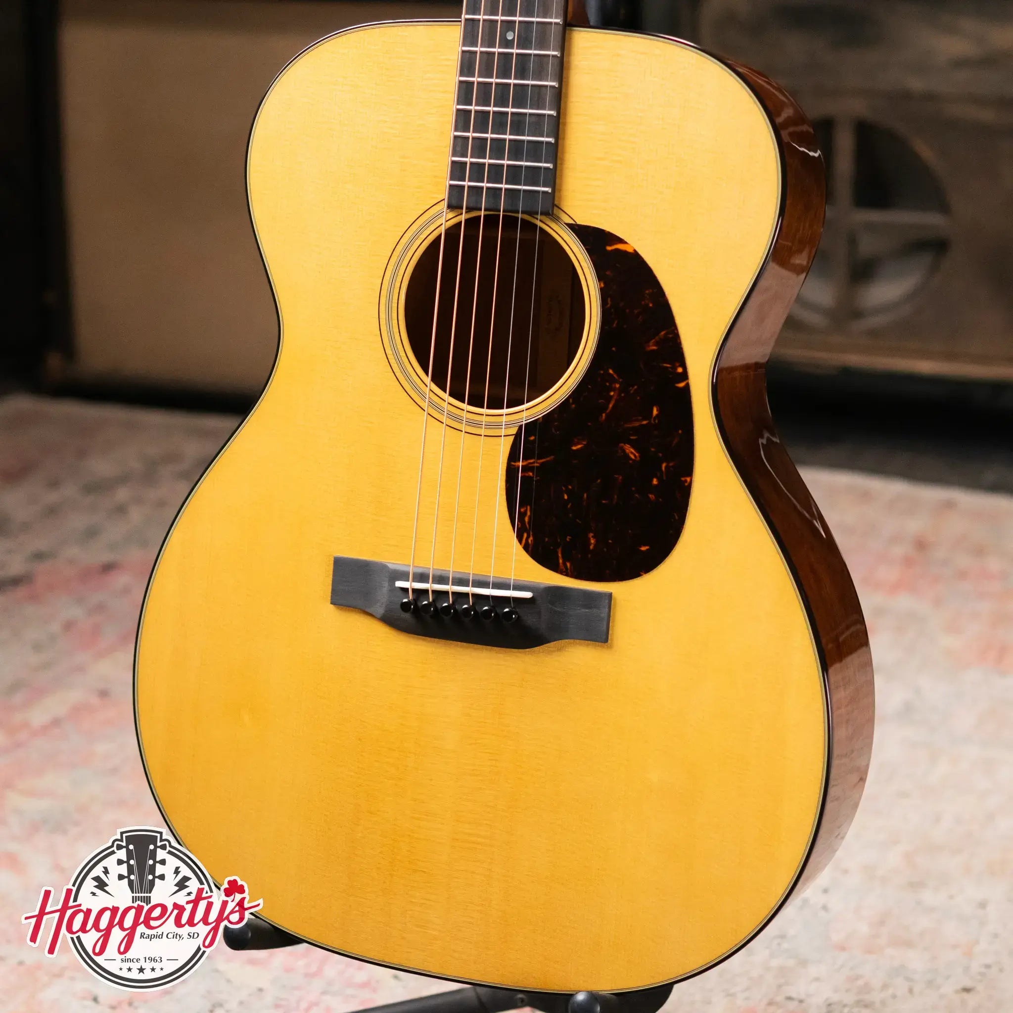 Martin 2025 000-18 Acoustic Guitar with Hardshell Case