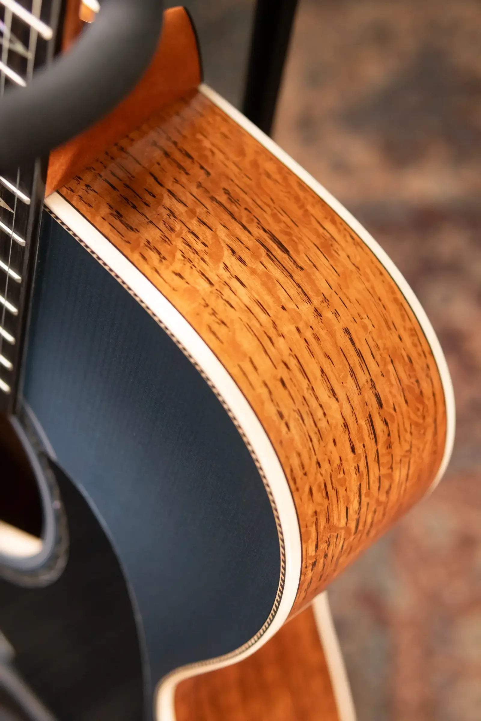 Martin CEO-11 Acoustic/Electric Guitar with Hardshell Case