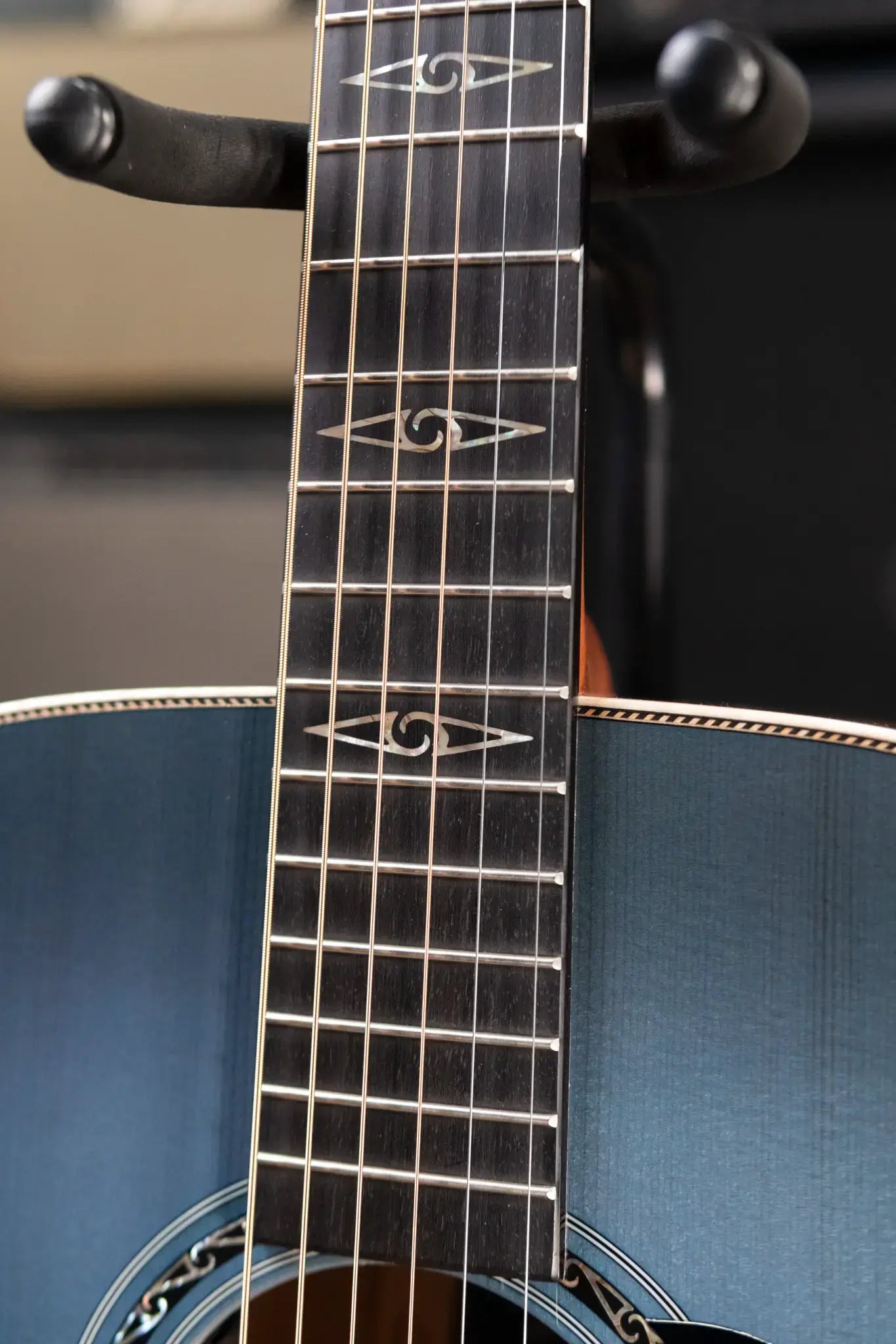 Martin CEO-11 Acoustic/Electric Guitar with Hardshell Case - Demo