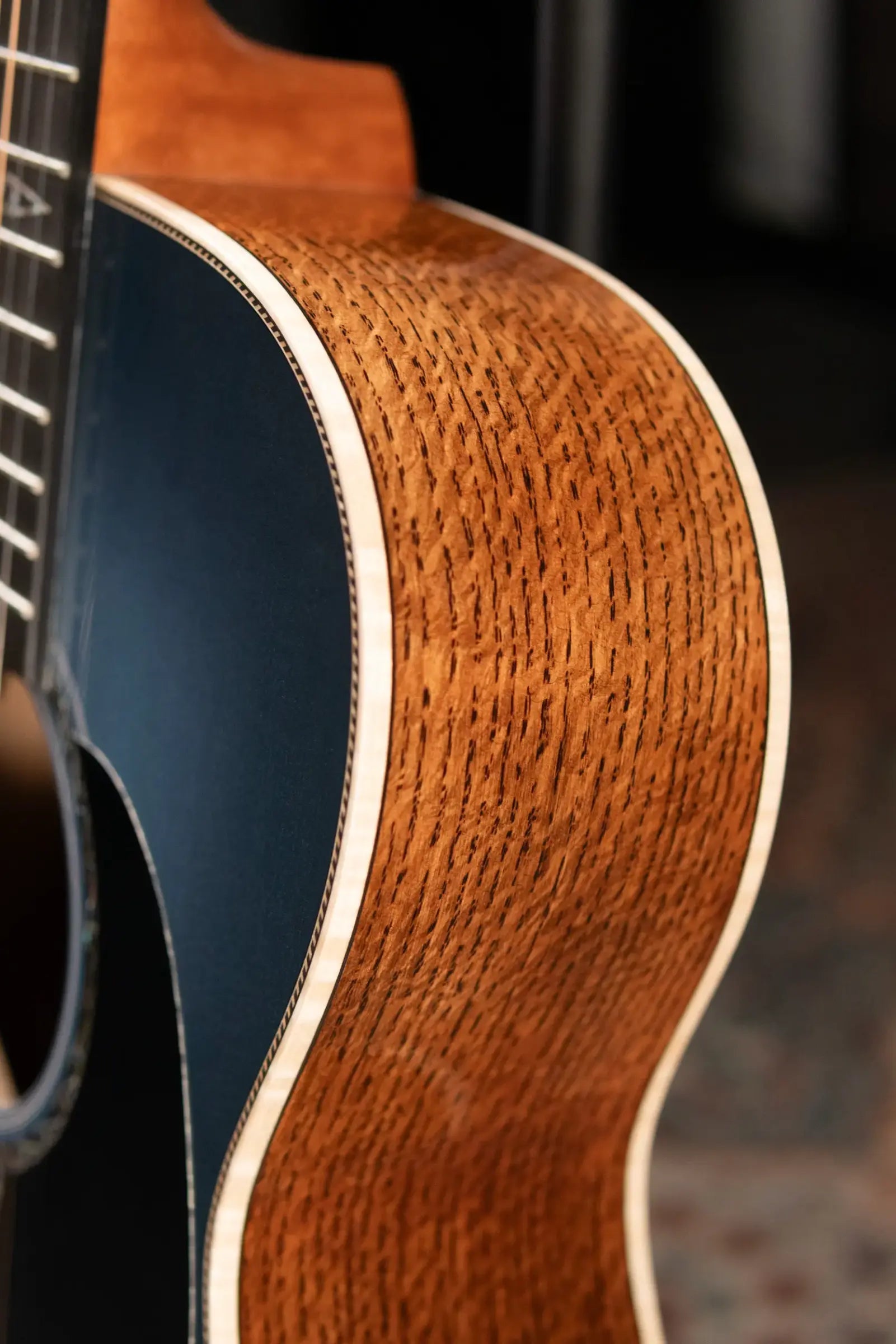 Martin CEO-11 Acoustic/Electric Guitar with Hardshell Case