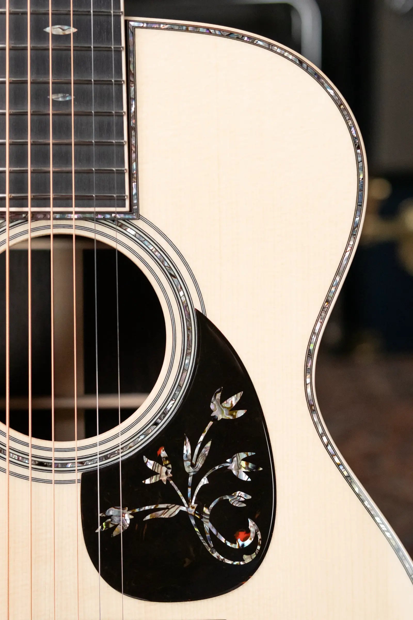 Martin Custom Shop 000 Acoustic Guitar - Brazilian Rosewood with Hardshell Case