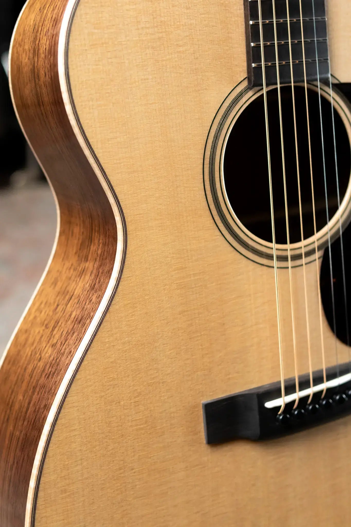 Martin Custom Shop 000 Acoustic Guitar - Black Walnut with Hardshell Case