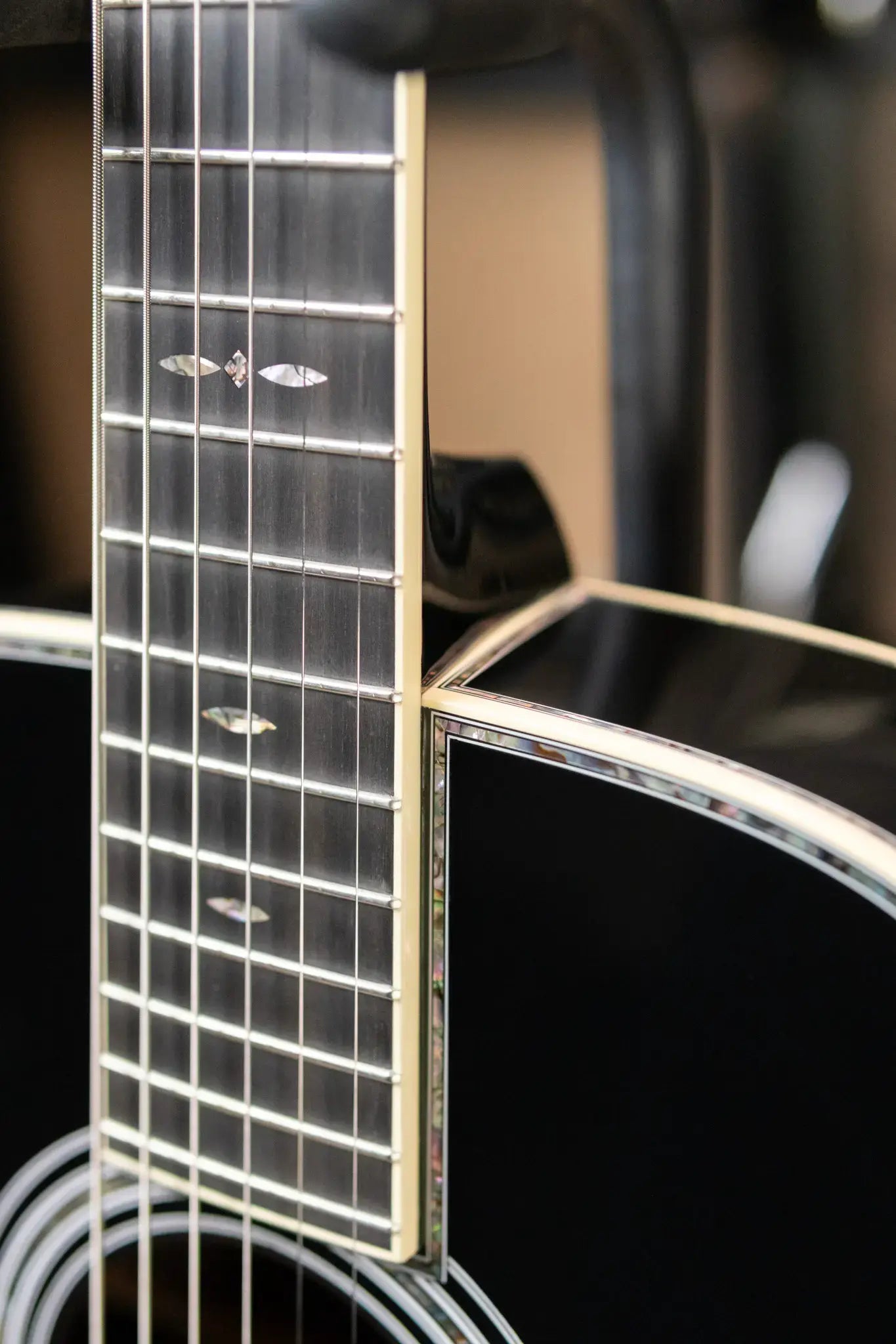 Martin Custom Style 45 000 Acoustic Guitar - East Indian Rosewood/Premium Spruce, Black with Hardshell Case