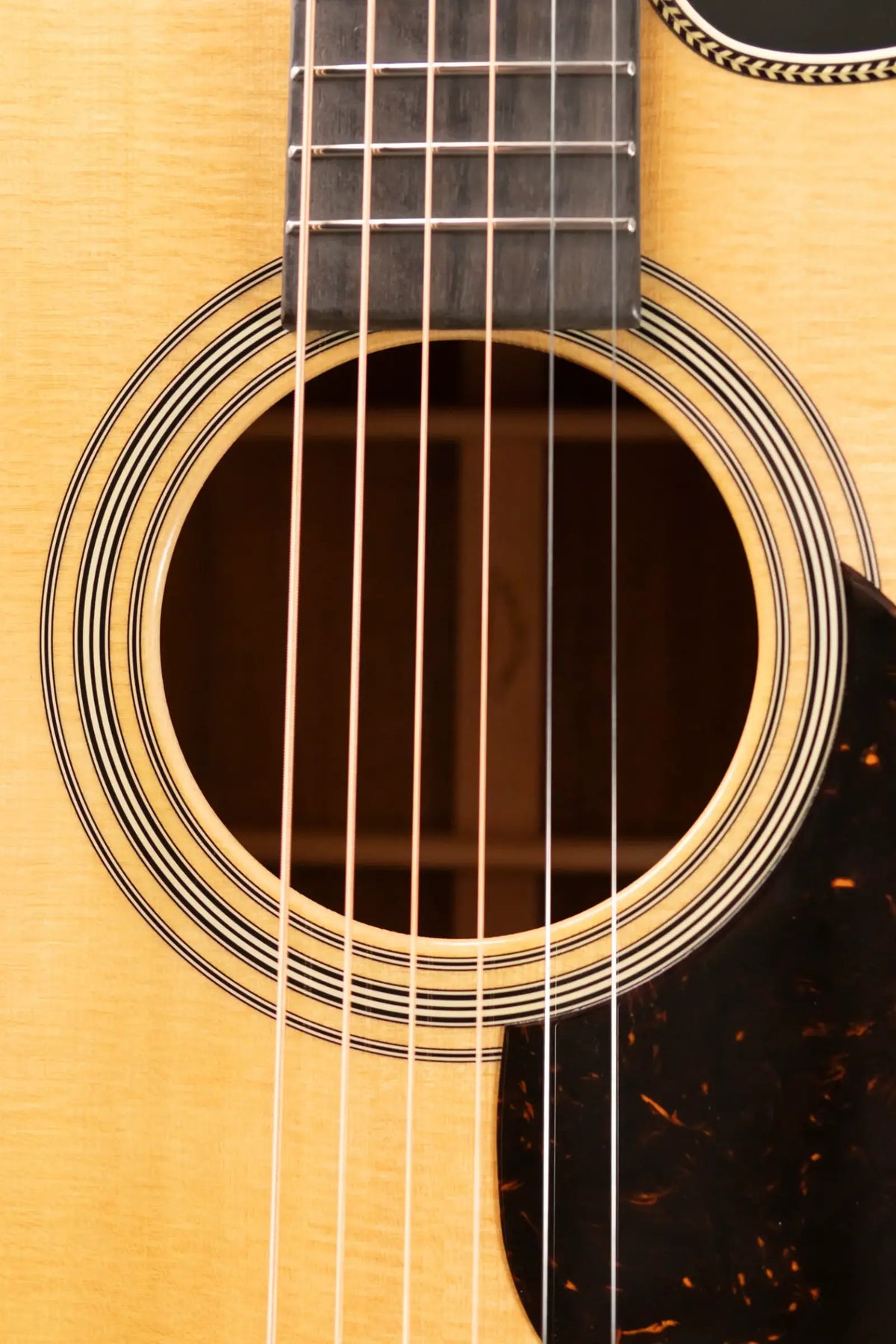 Martin Custom Shop 000 Acoustic Guitar - Extra Figured Koa with Hardshell Case