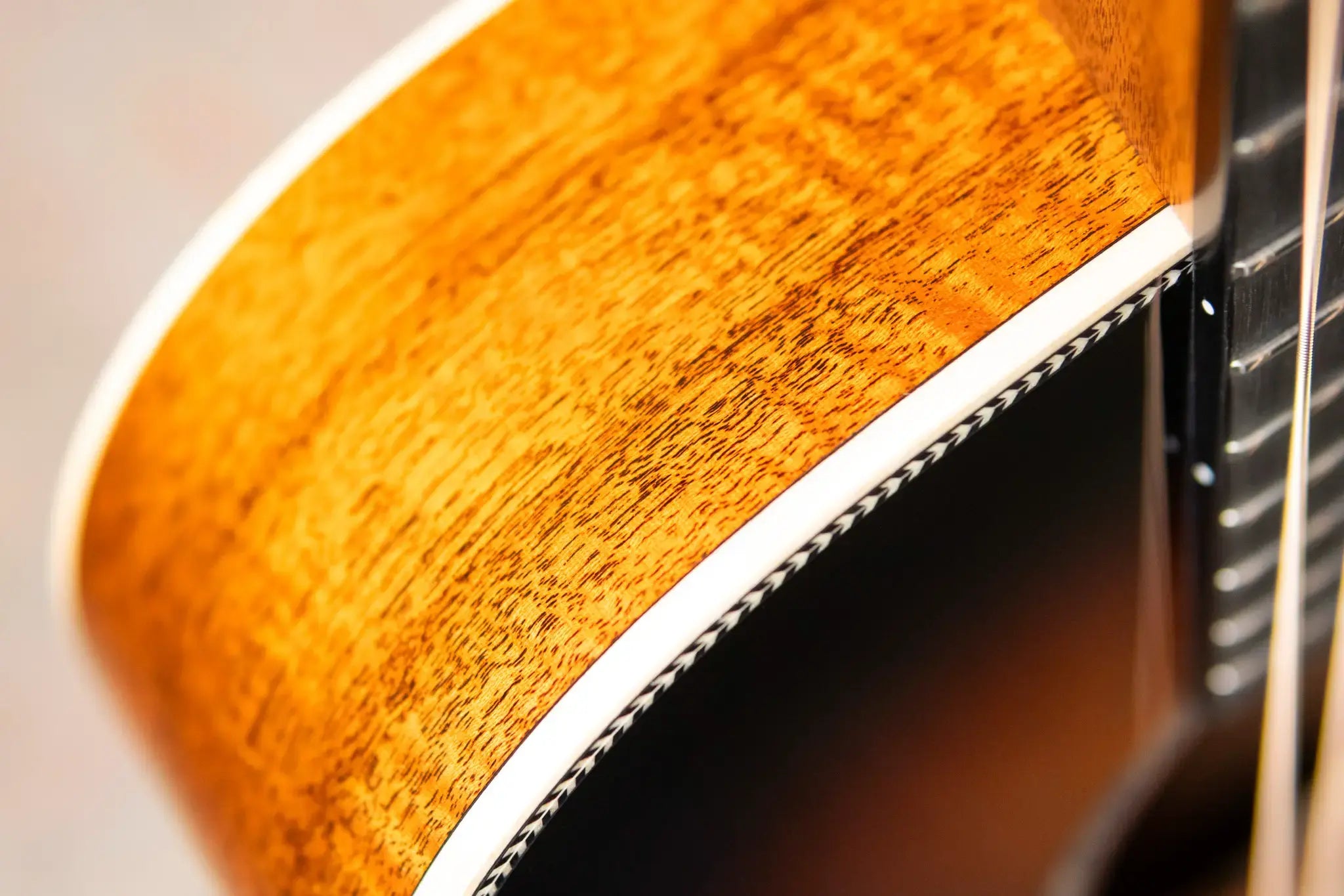Martin Custom Shop 000 Acoustic Guitar - Flamed Mahogany with Hardshell Case