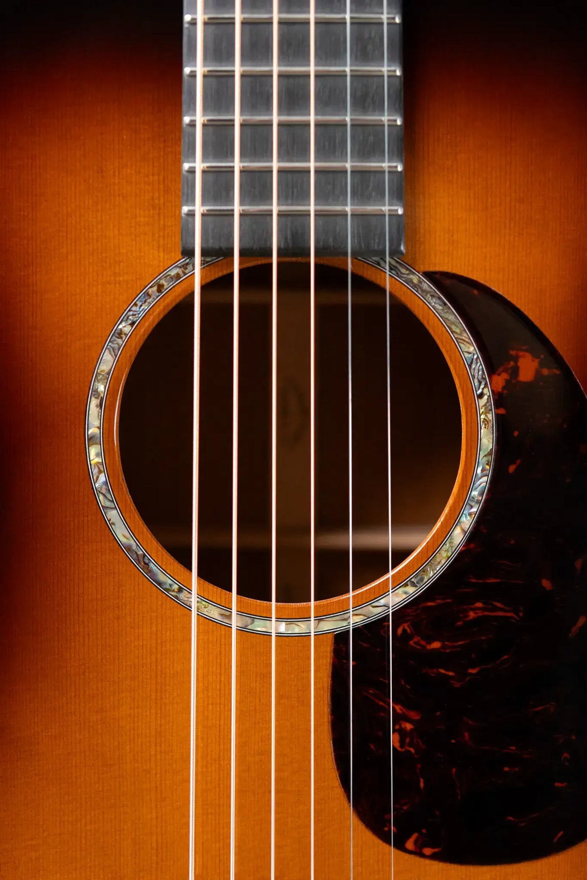 Martin Custom Shop Style 28 000-14F Acoustic Guitar - Flamed Mahogany/Western Red Cedar with Hardshell Case