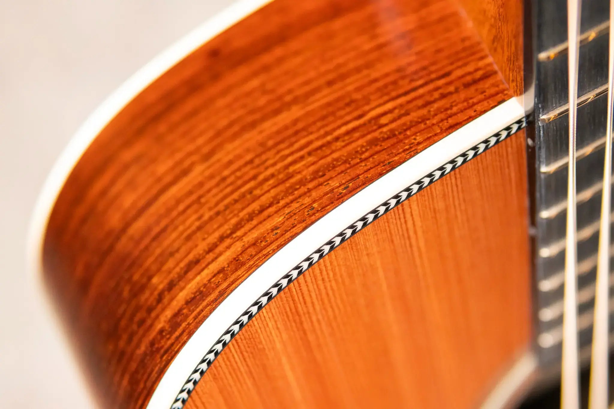 Martin Custom Shop 000 Style 28 Modern Deluxe Appointments Acoustic Guitar - Guatemalan Rosewood/Sinker Redwood with Hardshell Case