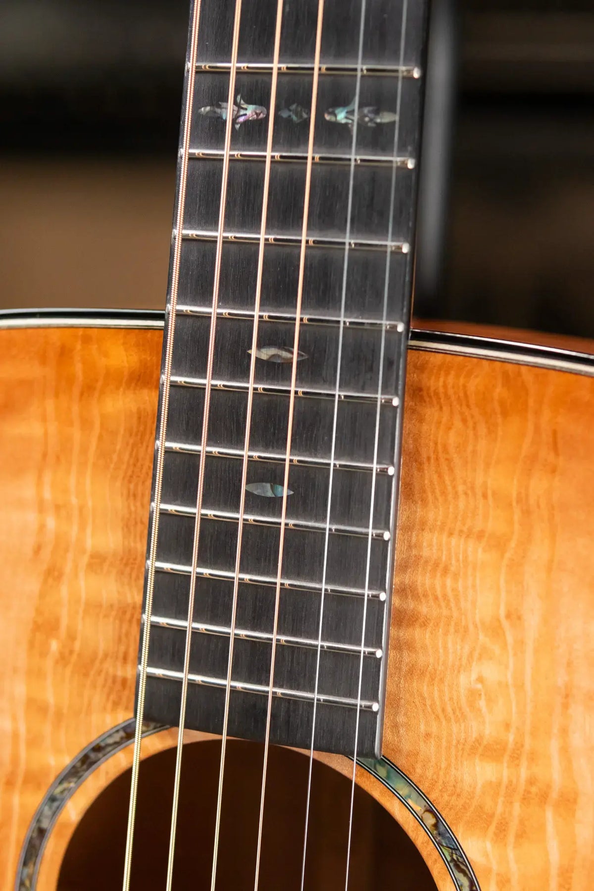 Martin Custom Shop Style 45 000-14F Acoustic Guitar - Master Grade Quilted Maple with Hardshell Case