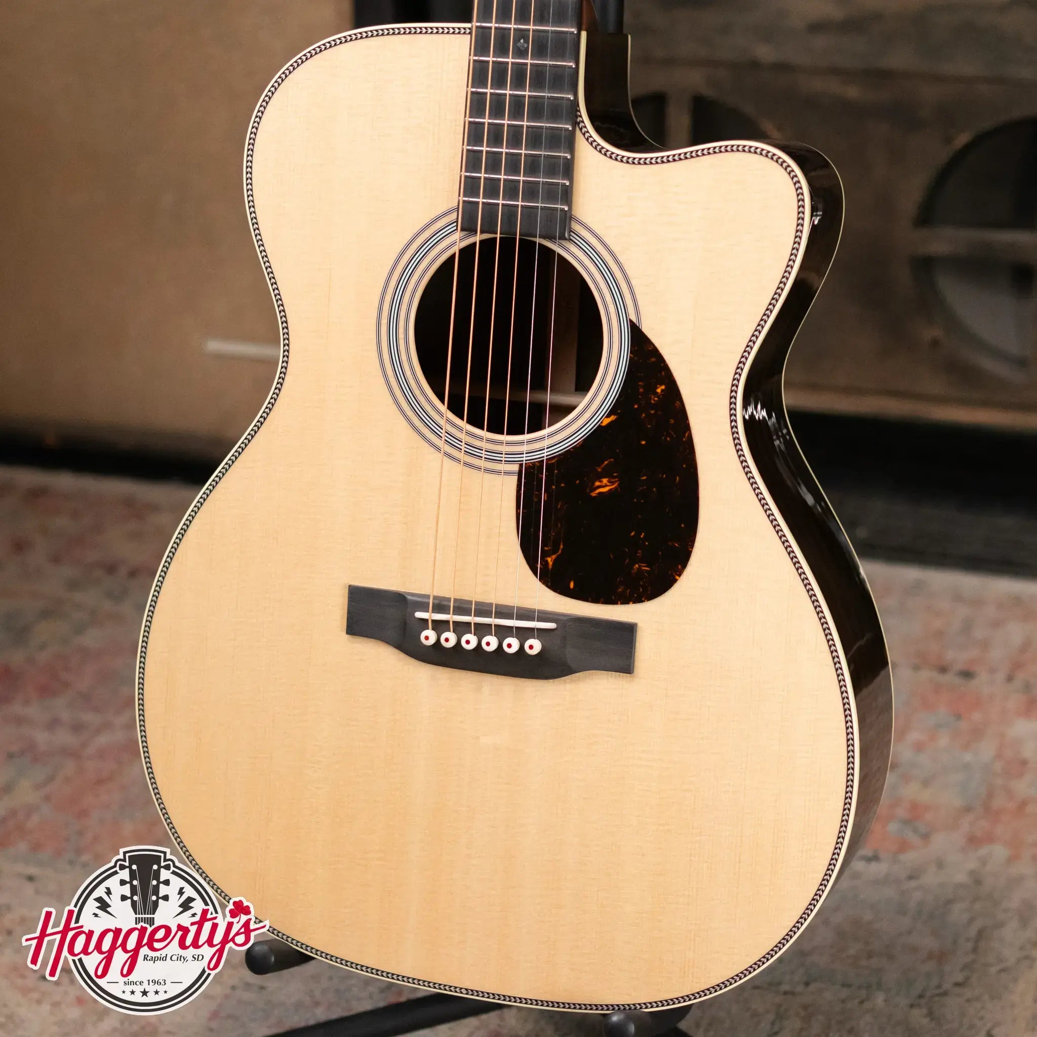 Martin Custom Shop Style 28 OM-14F Acoustic Guitar - Ziricote/Spruce with Hardshell Case