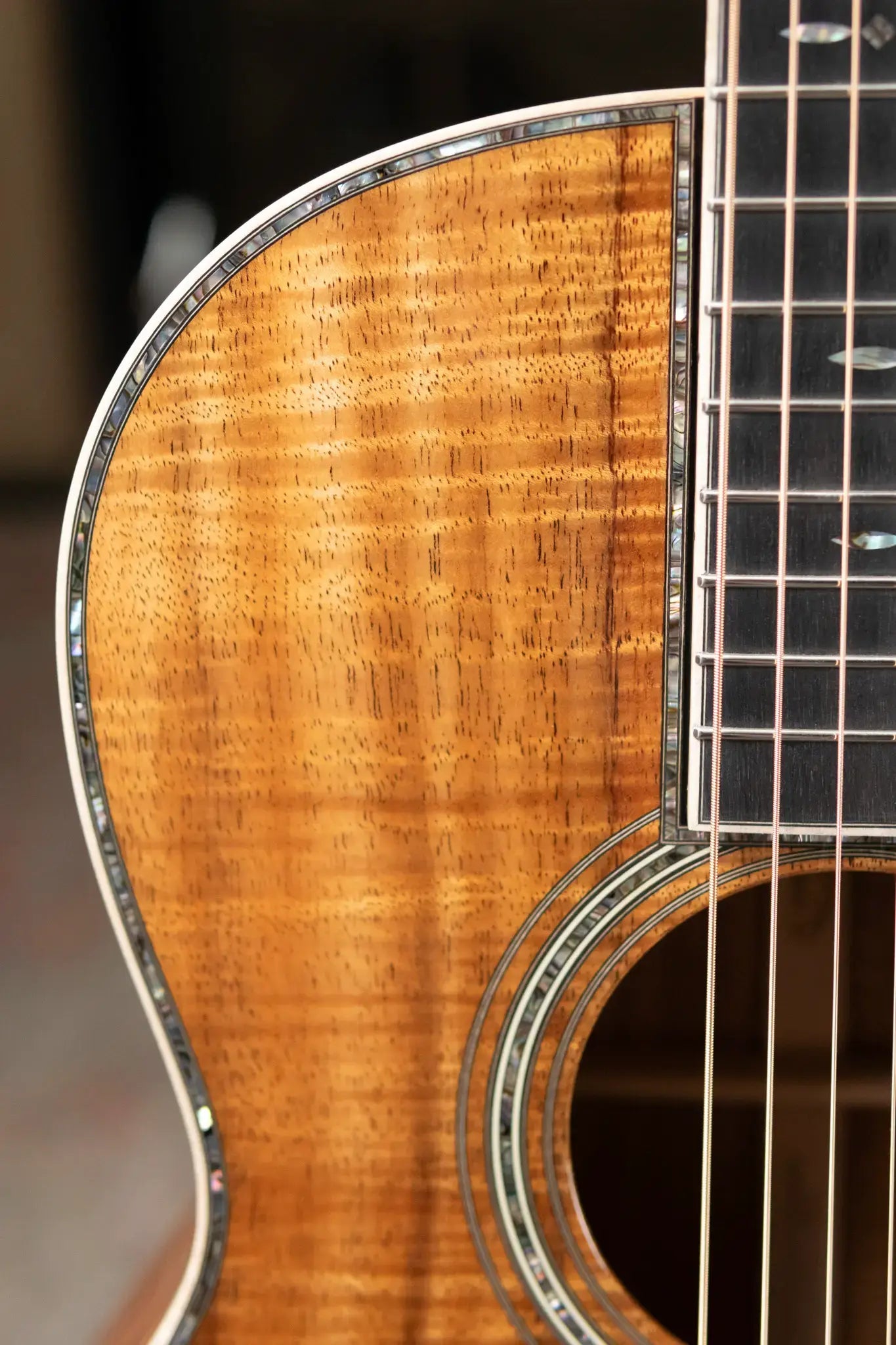 Martin Custom Style 45 000 Acoustic Guitar - Highly Flamed Koa (Back, Sides and Top), Natural with Hardshell Case