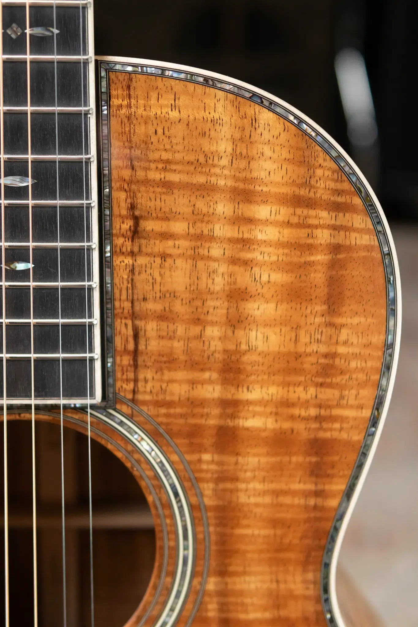 Martin Custom Style 45 000 Acoustic Guitar - Highly Flamed Koa (Back, Sides and Top), Natural with Hardshell Case