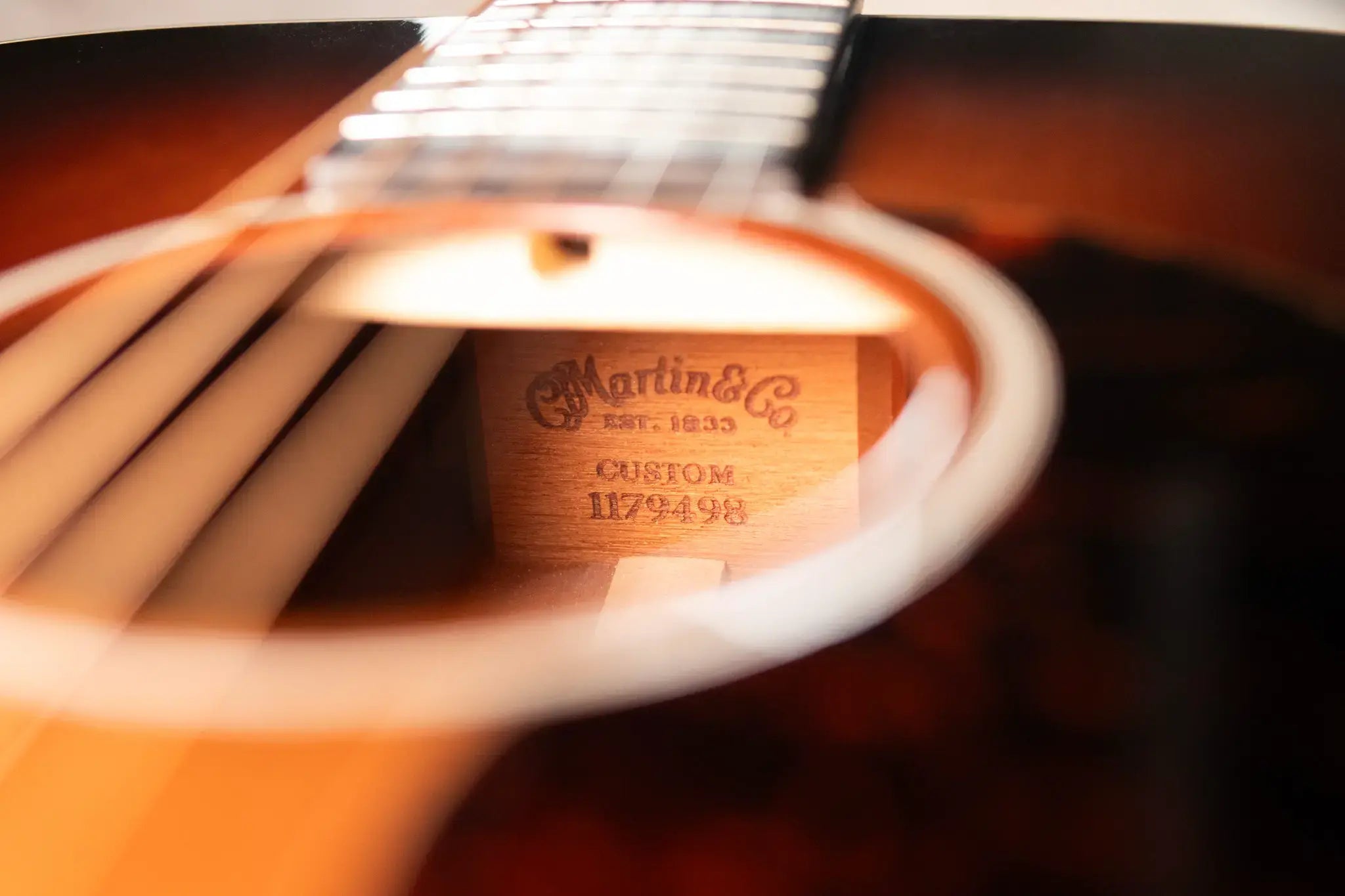 Martin Custom 000-18 Golden Era 1937 Acoustic Guitar, Quilted Mahogany/Adirondack Spruce, 1935 Sunburst with Hardshell Case - Used