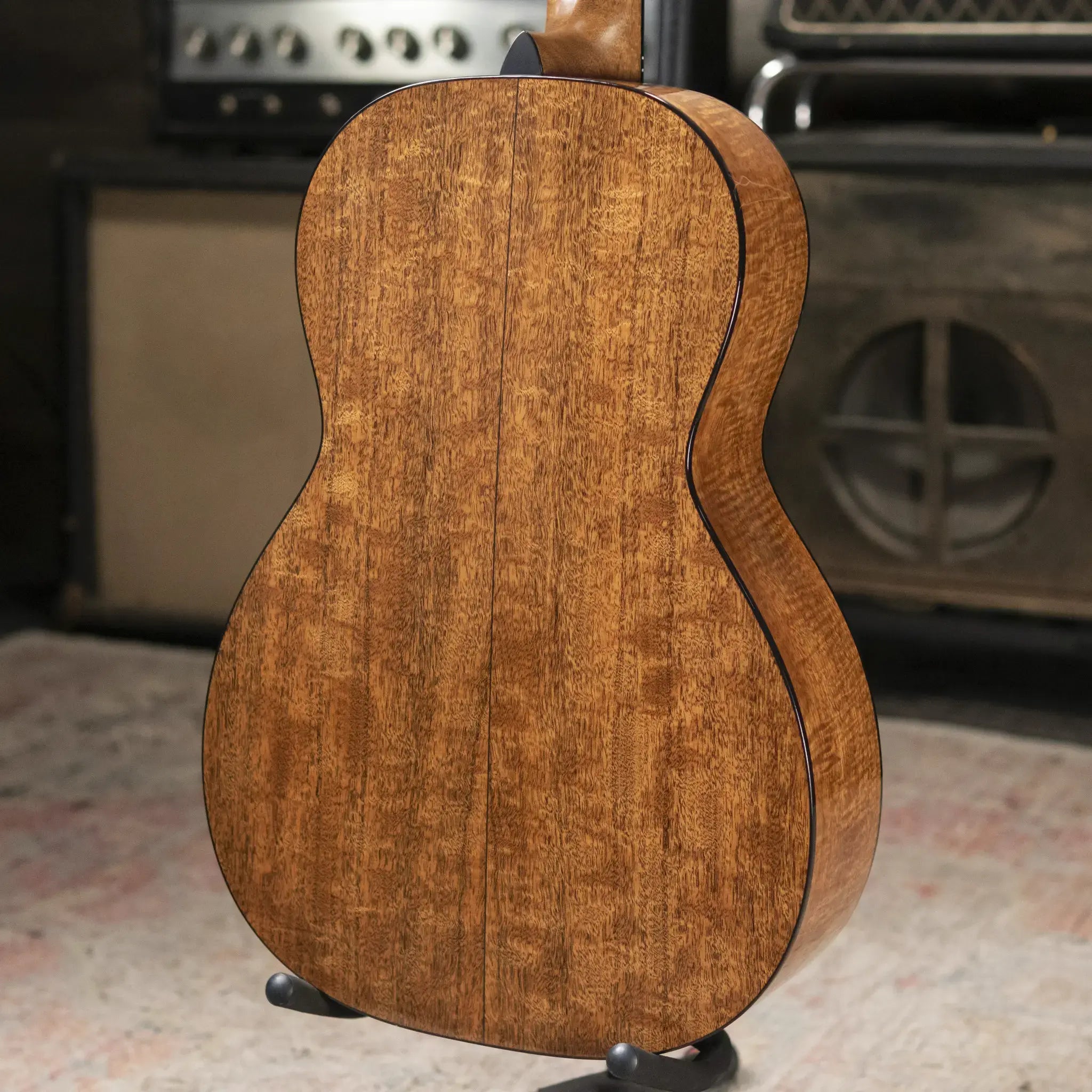 Martin Custom Old Style 18 0 Acoustic Guitar - Flamed Mahogany/Western Red Cedar with Hardshell Case