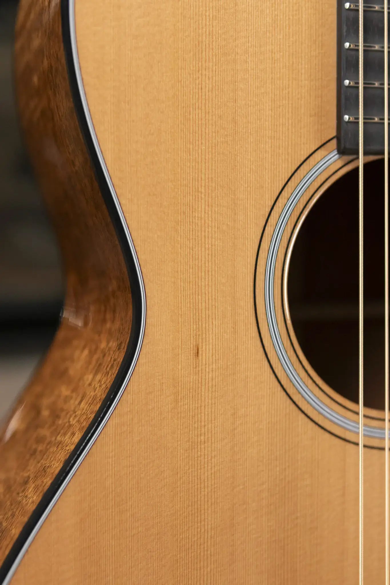 Martin Custom Old Style 18 0 Acoustic Guitar - Flamed Mahogany/Western Red Cedar with Hardshell Case