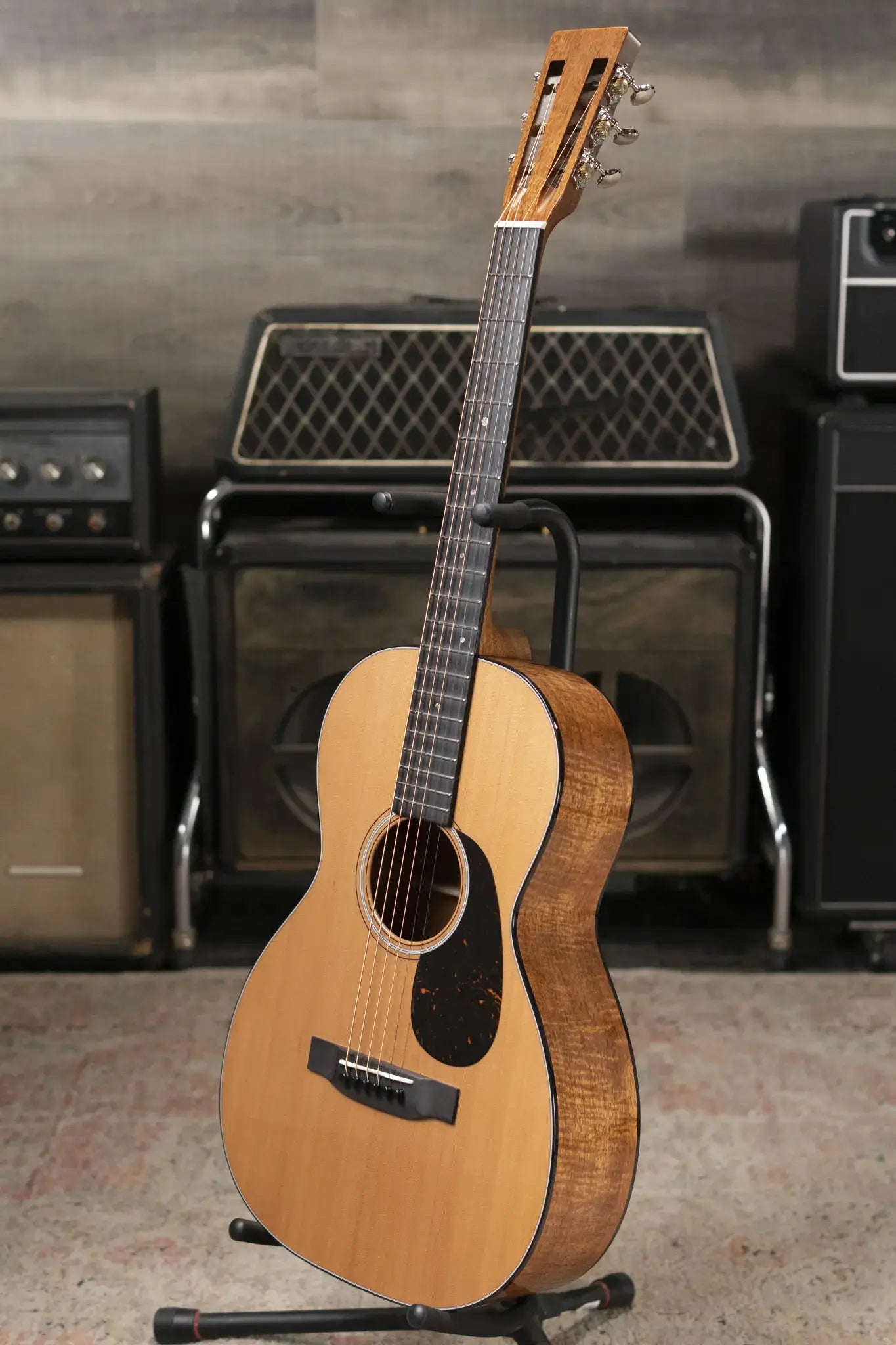 Martin Custom Old Style 18 0 Acoustic Guitar - Flamed Mahogany/Western Red Cedar with Hardshell Case