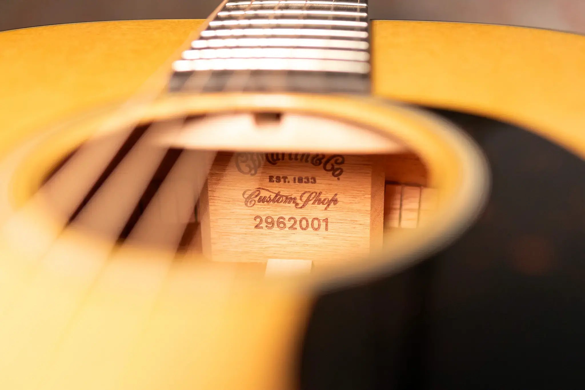 Martin Custom Style 18 0 Acoustic Guitar - Mahogany/Spruce with Hardshell Case