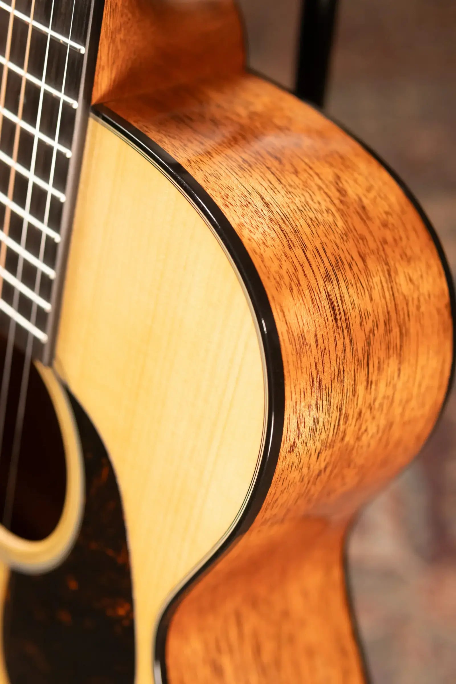 Martin Custom Style 18 0 Acoustic Guitar - Mahogany/Adirondack Spruce, Aging Toner with Hardshell Case