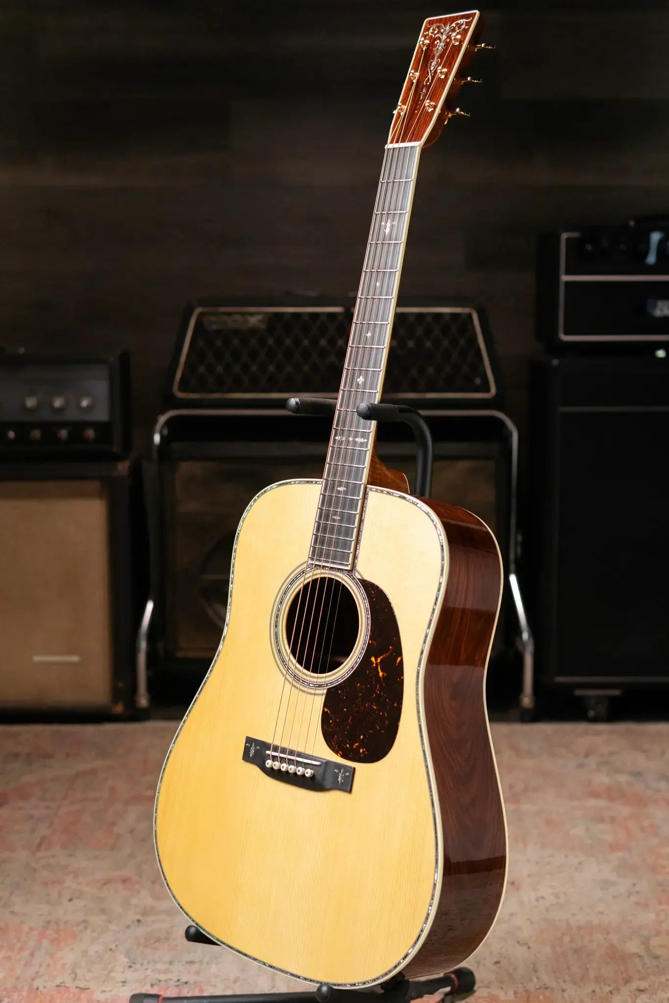 Martin Custom Shop Dreadnought Acoustic Guitar - Guatemalan Rosewood with Hardshell Case