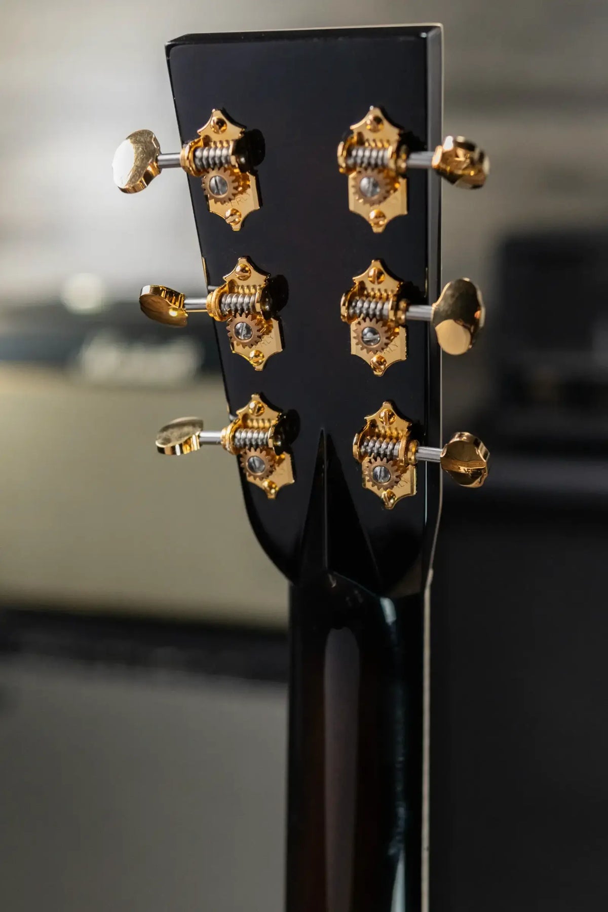 Martin Custom Shop M Acoustic/Electric Guitar - Paisley Ember Burst with Hardshell Case