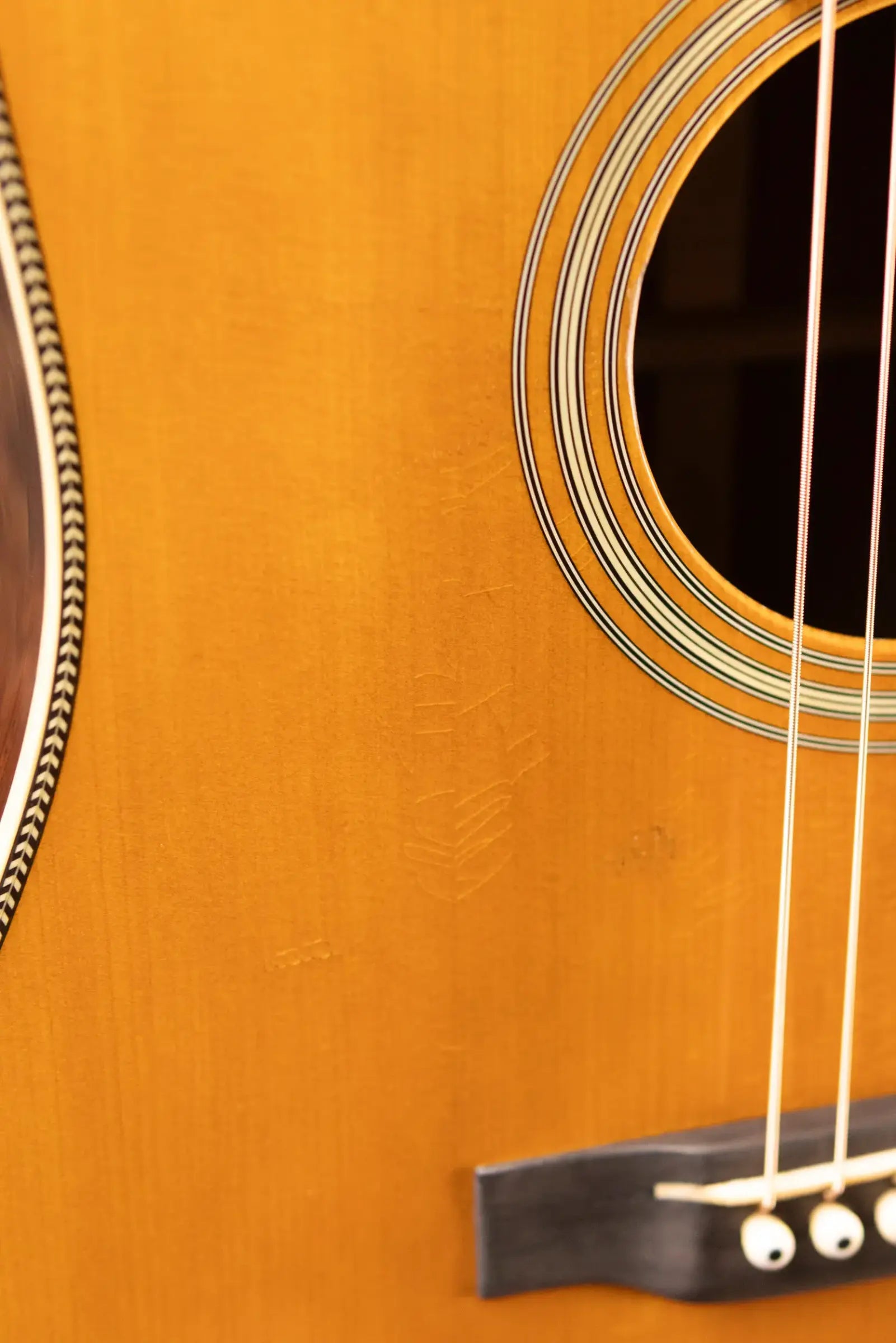 Martin D-28 Authentic 1937 Aged Acoustic Guitar with Hardshell Case